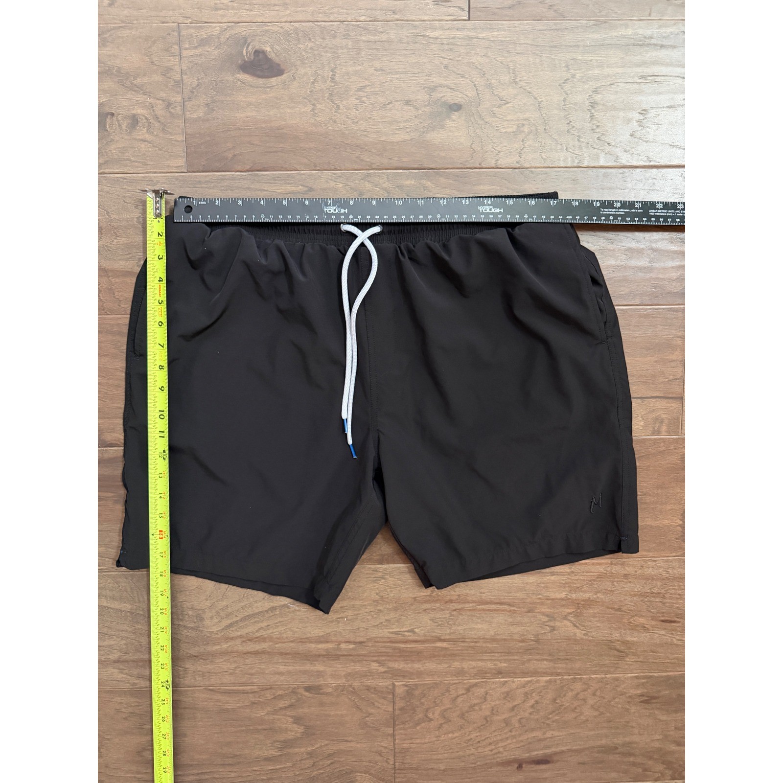Mugsy Mens XL Black Performance Shorts Elastic Drawstring Liner Gym Swim