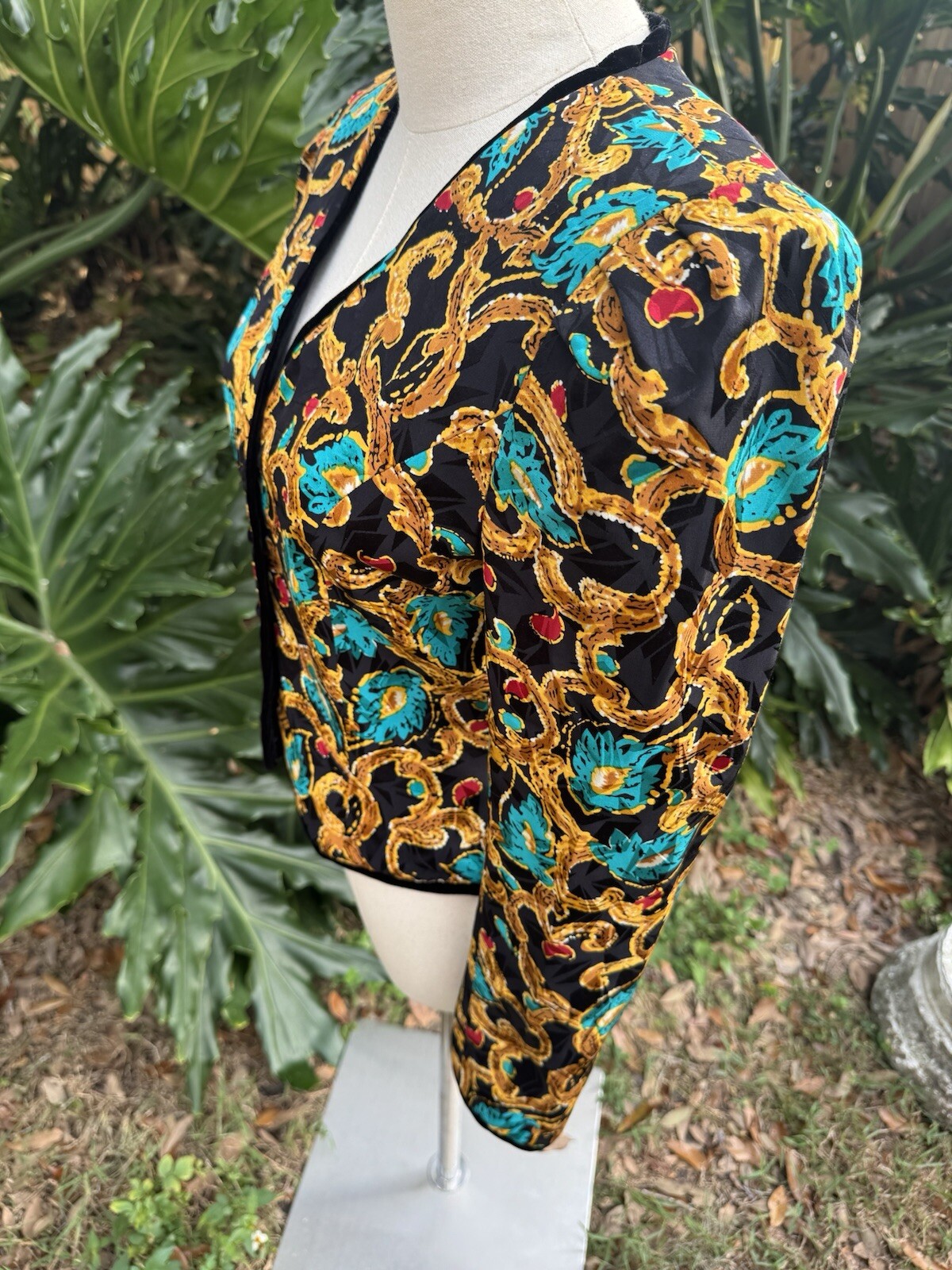 Maggy London 100% Silk Colorfull Retro Uniform Size 4 Cropped Puffed Shoulder