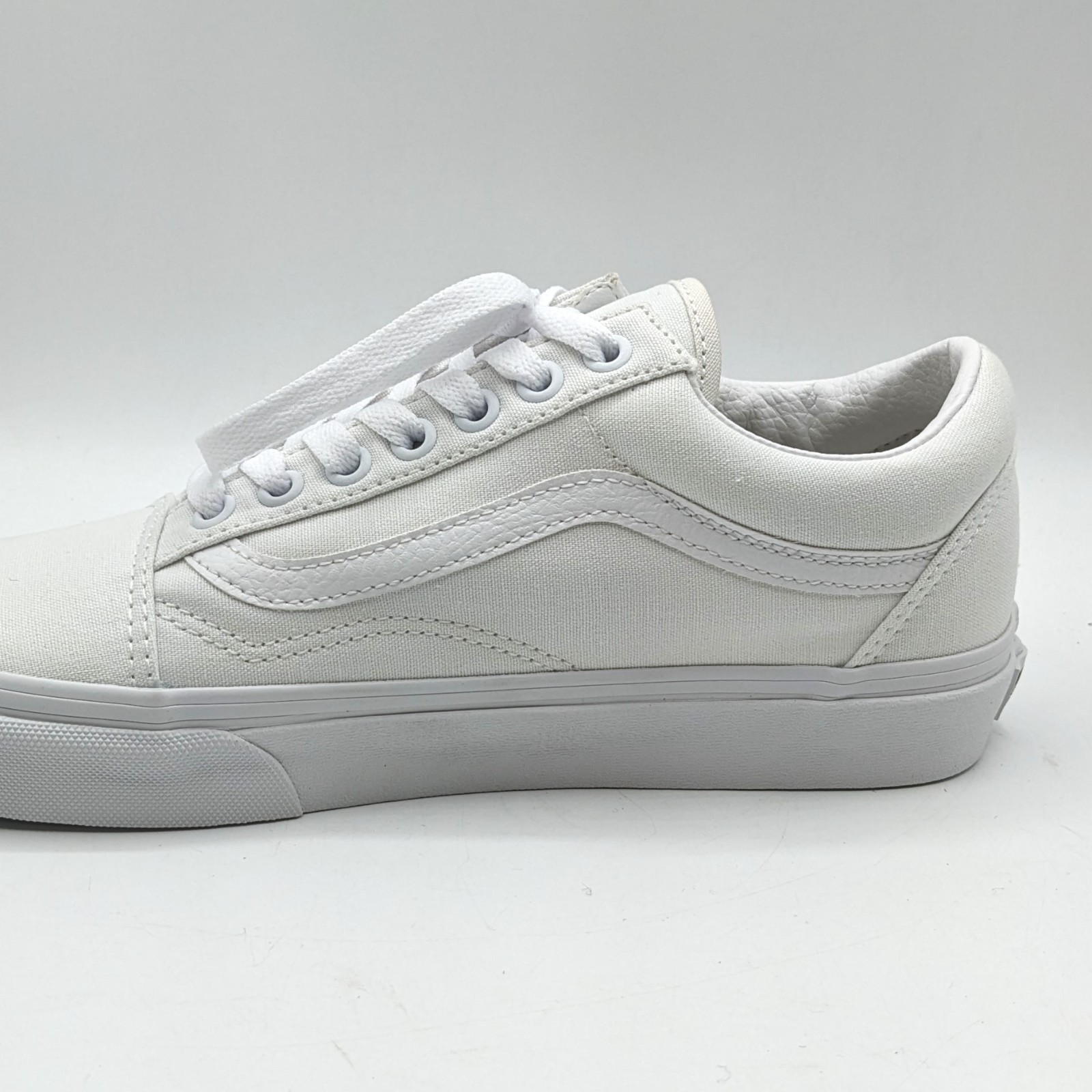VANS “Old Skool Unisex Side Stripe Lace-Up” Sneaker (True White) Youth & Women’s