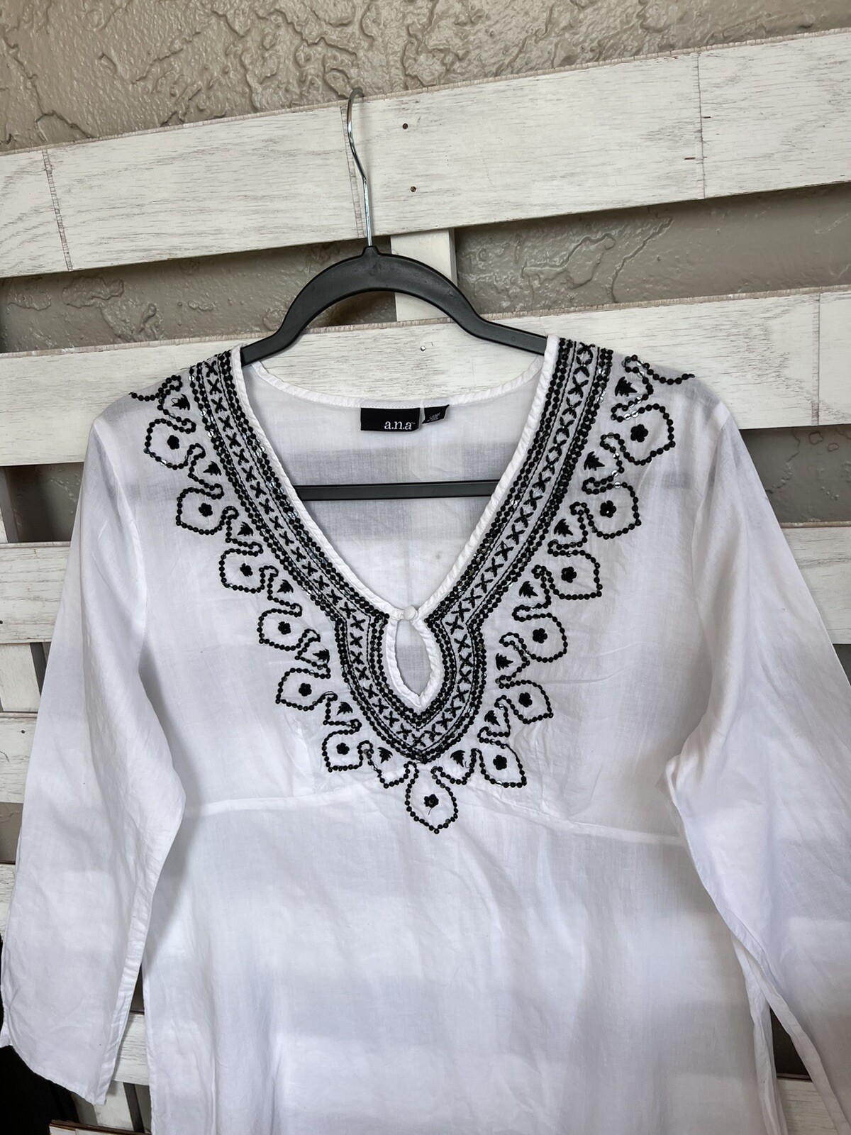 a.n.a. Sequence Beach Cover Up Women L White Black Trim V Neck Long Sleeve