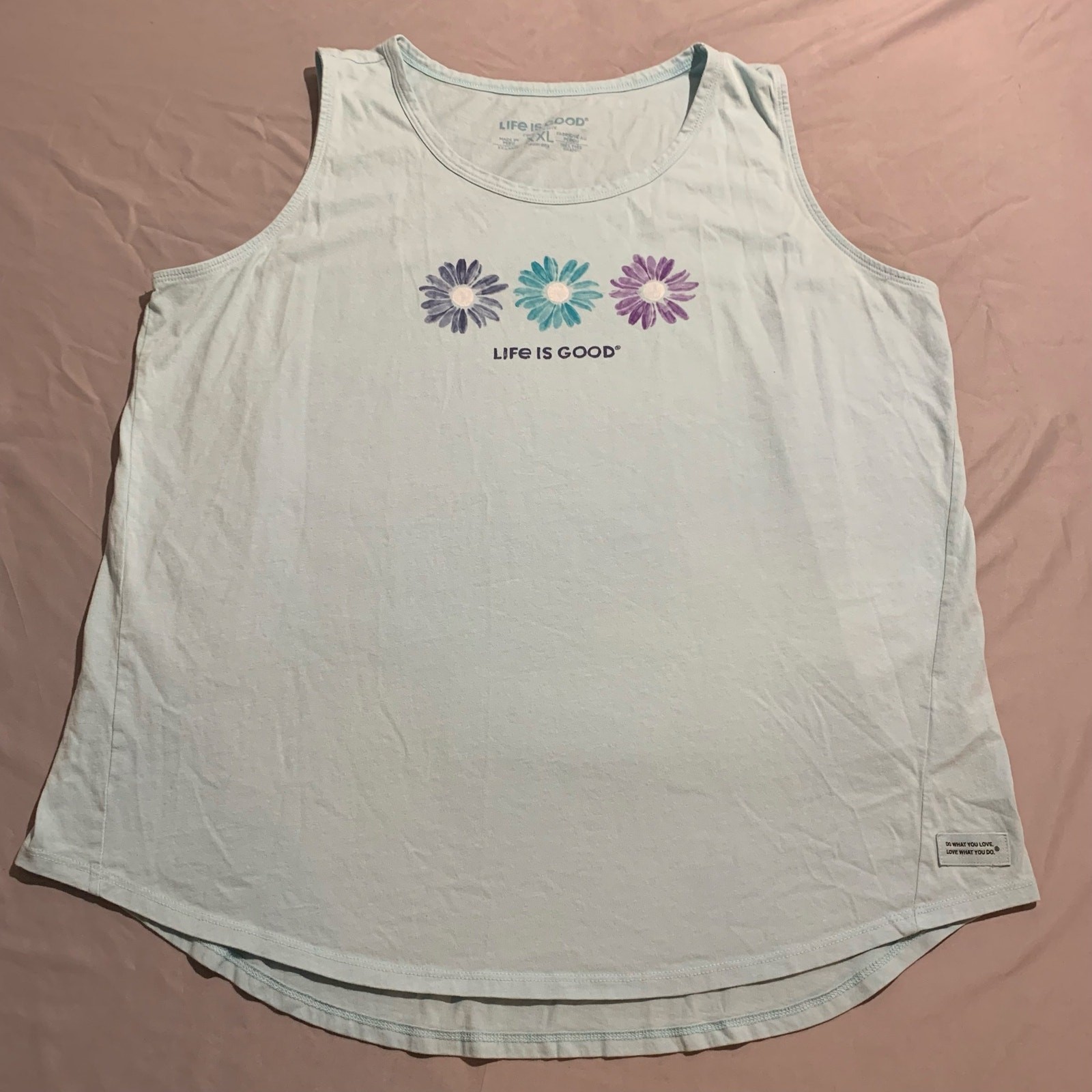 Life is Good Women’s Daisy Graphic Tank Top – Light Blue – Size XXL –100% Cotton