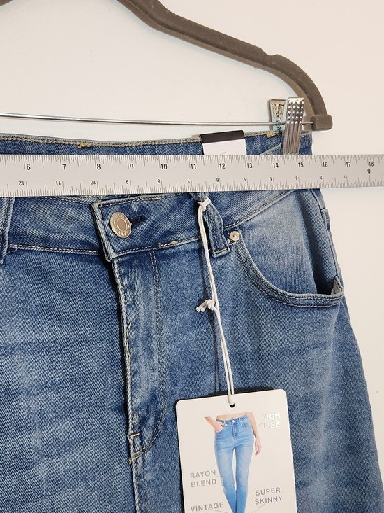 Blue Savvy Distressed Skinny Jeans Size 15/32 NWT