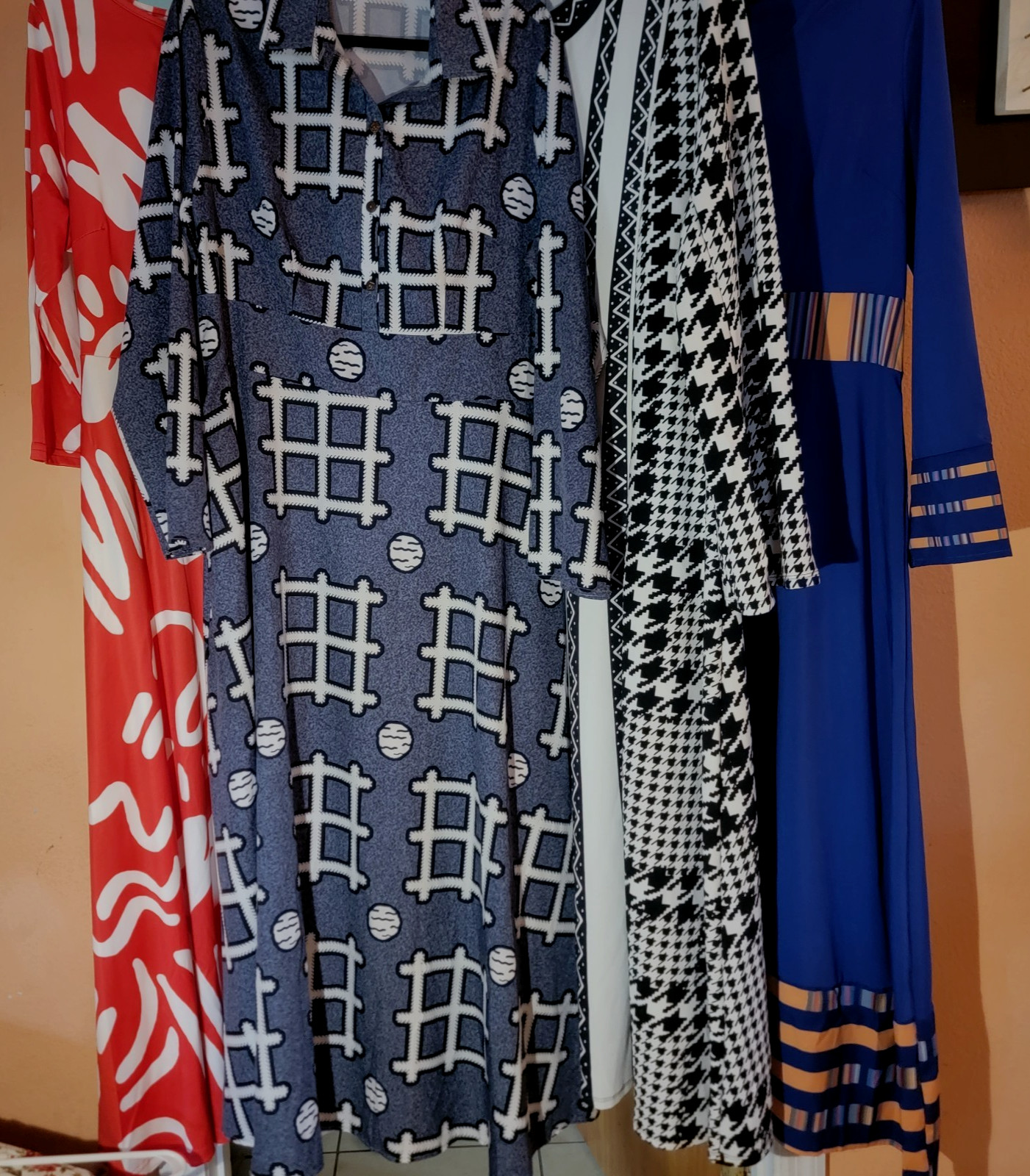 Women’s Lot Of Any Season Dresses. Sz XX-Large. Lot Of 4 Excellent ( AND CUTE!)