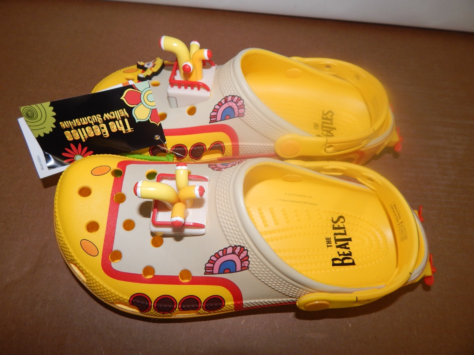 NWT The Beatles X Yellow Submarine Crocs Unisex Size Men’s 7 Women’s 9 M7 W9
