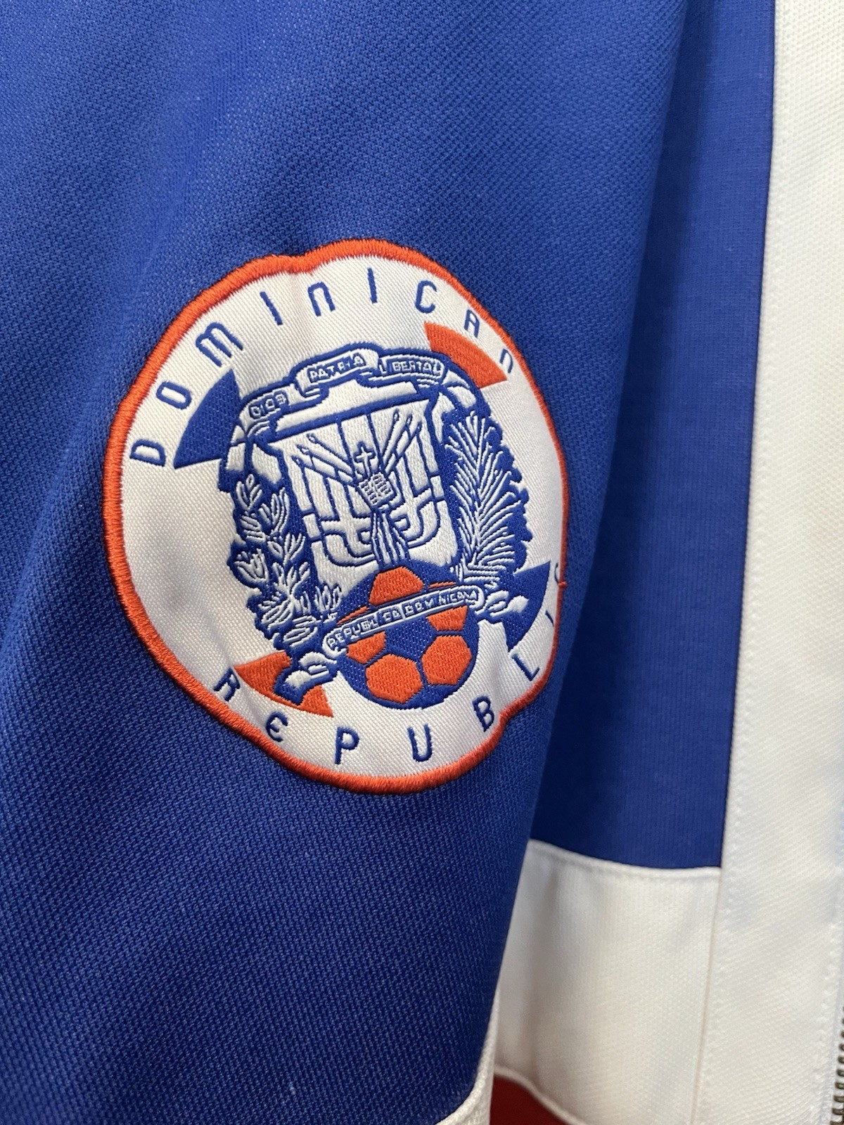 Adidas Originals Dominican Republic Jacket XXL soccer football flag Rare Read