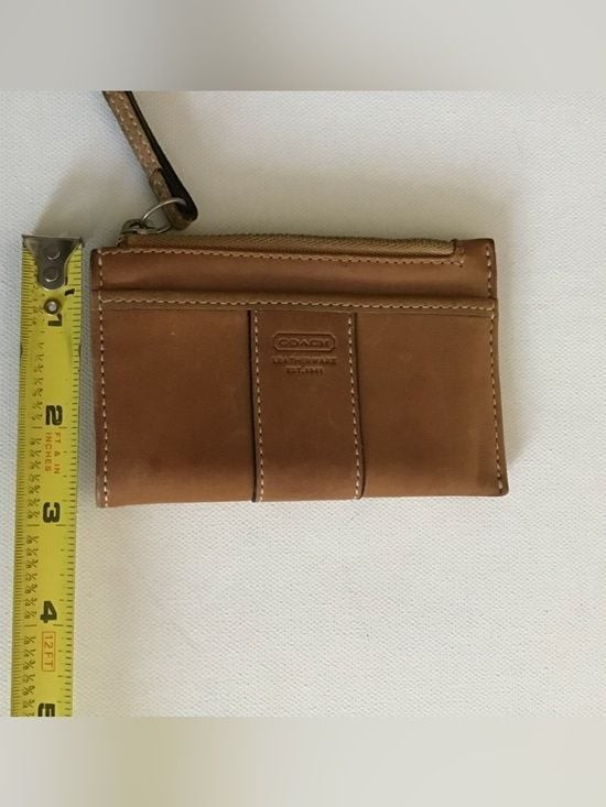 Vintage Coach Brown Leather Zip Wrist Card Holder