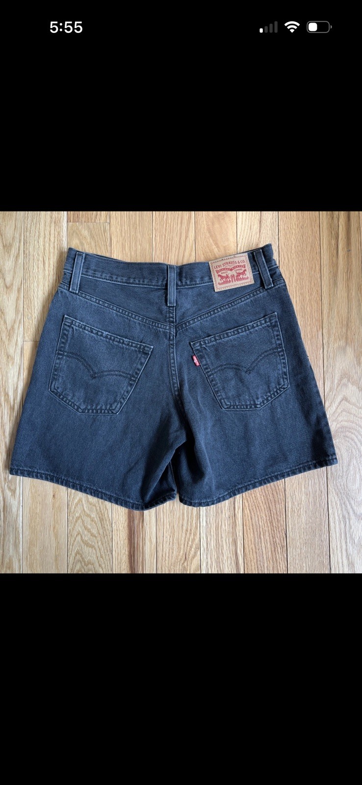 Levi’s Women’s ’94 Baggy Shorts Black Denim Size 27 Mid Thigh Length
