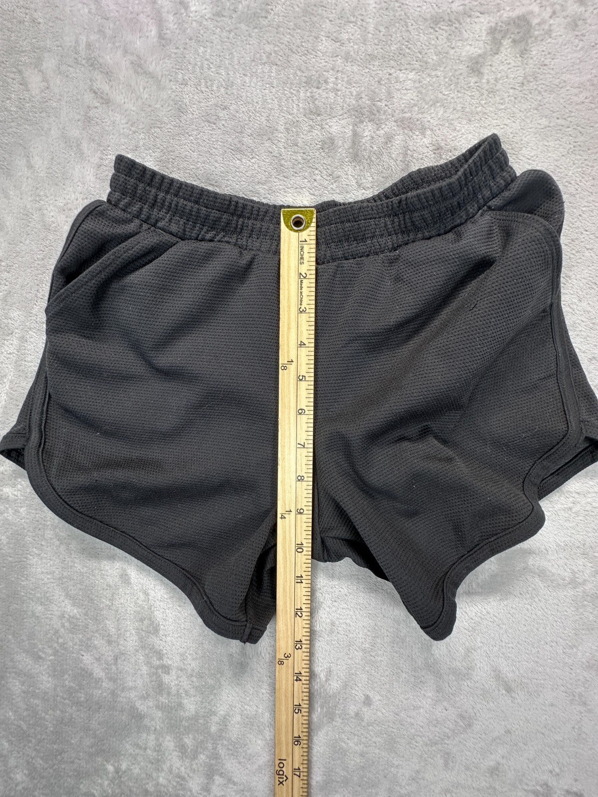 Athletic Works Shorts Boys Large (10-12) Black Pleated Dolphin Hem Elastic Waist