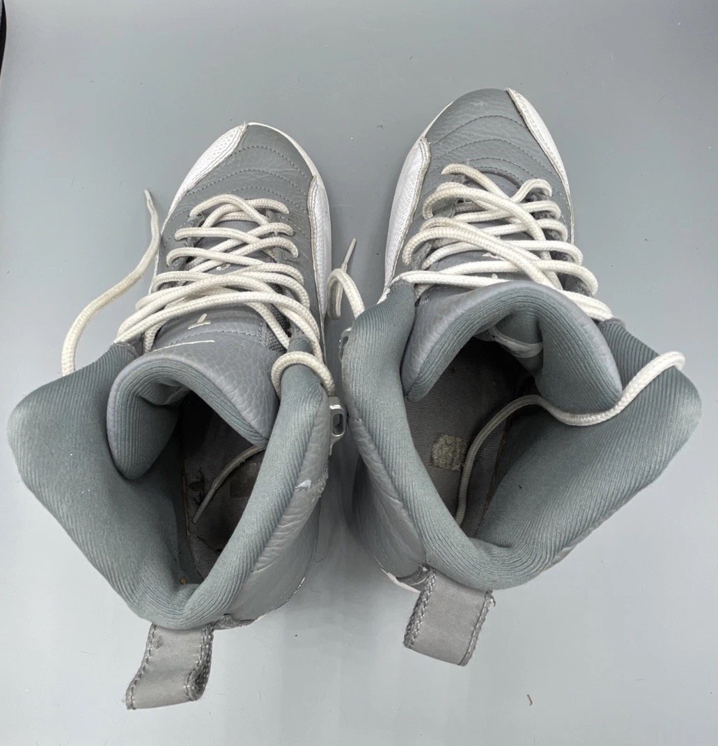 Jordan 12 Stealth 2022 Gray White Size 6.5 Y
