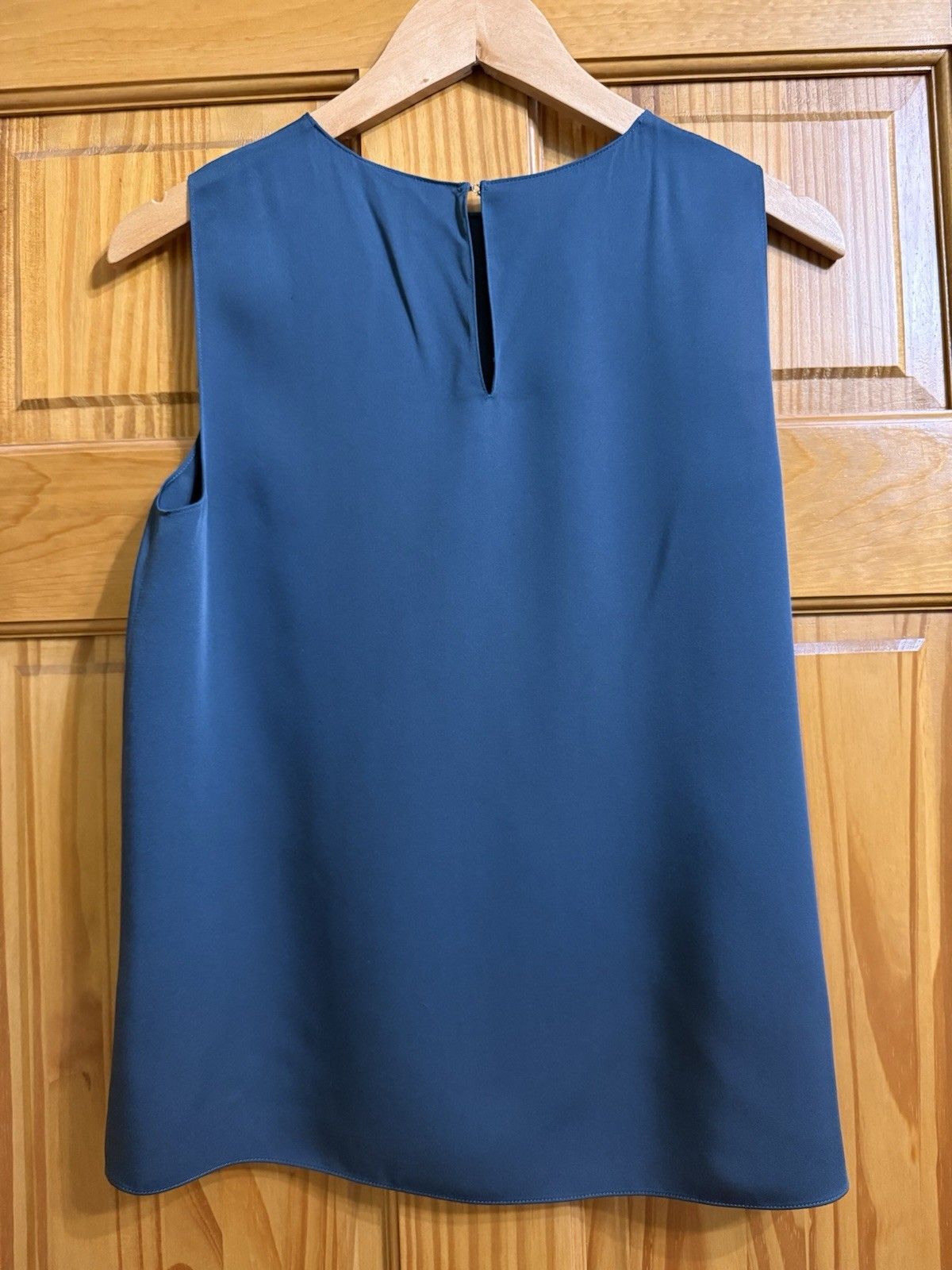 Theory women’s Shell sleeveless top size small dark teal green