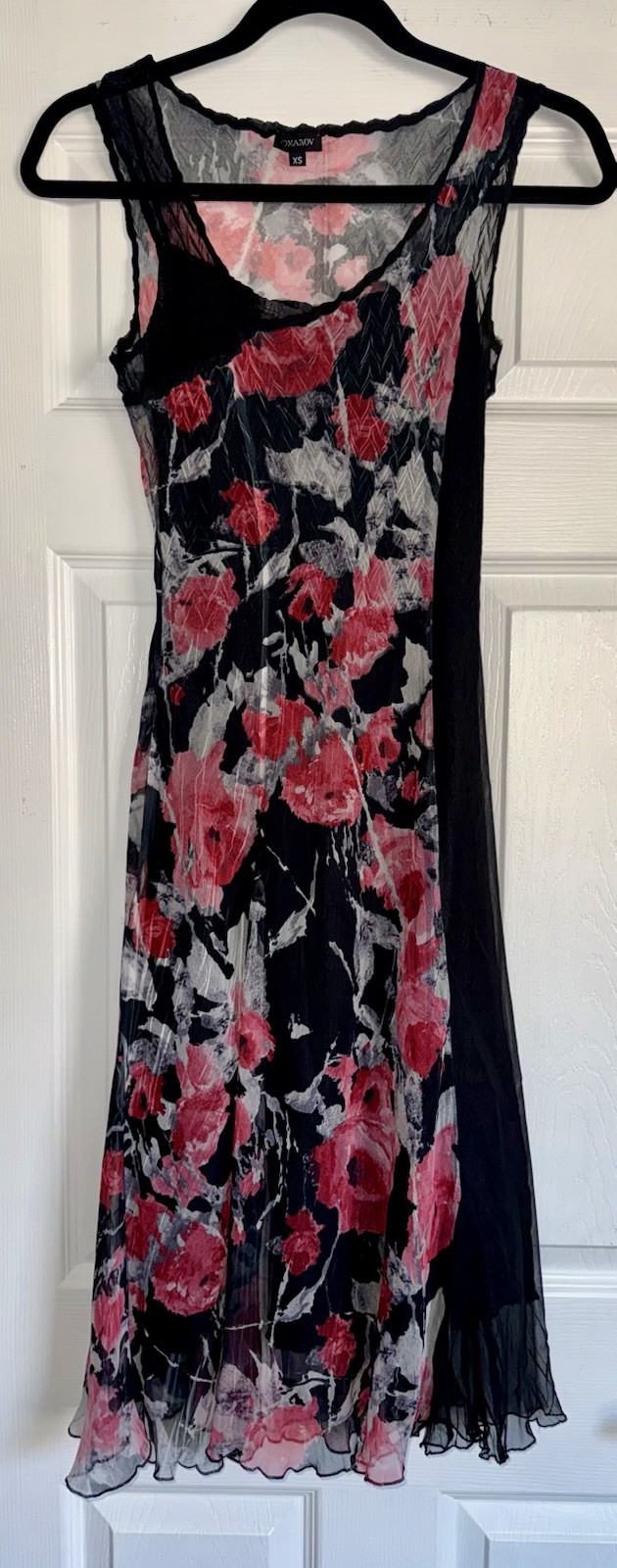KOMAROV Black Rose Floral Print Crinkle Asymmetric Sleeveless Midi Slip Dress XS