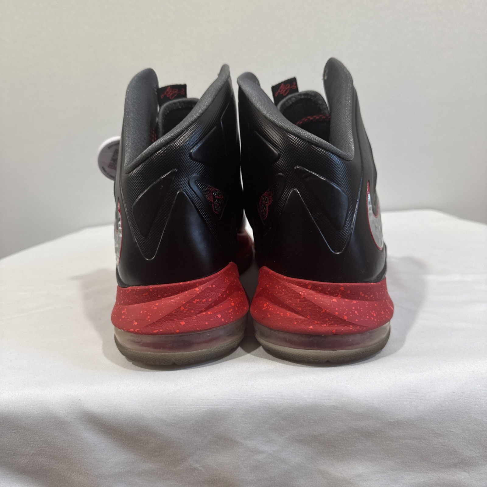Nike LeBron 10+ Pressure Size 10, No Box, No Plastic Diamond Shoe Accessory