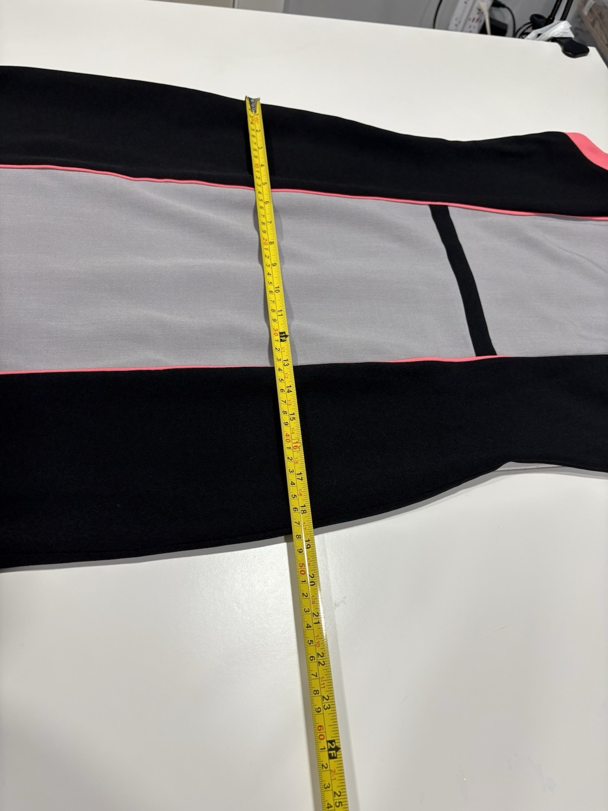 Tahari Arthur Levine Dress Size 8 Colorblock Sheath Sleeveless Gray Black pink