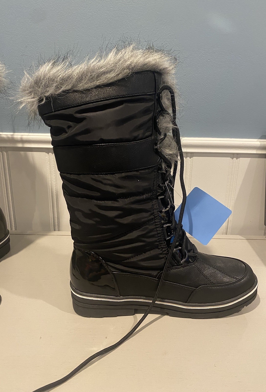 ActiveZone Essentials Black Mid-Calf Snow Boots Womens Size 10W Faux Gray Fur