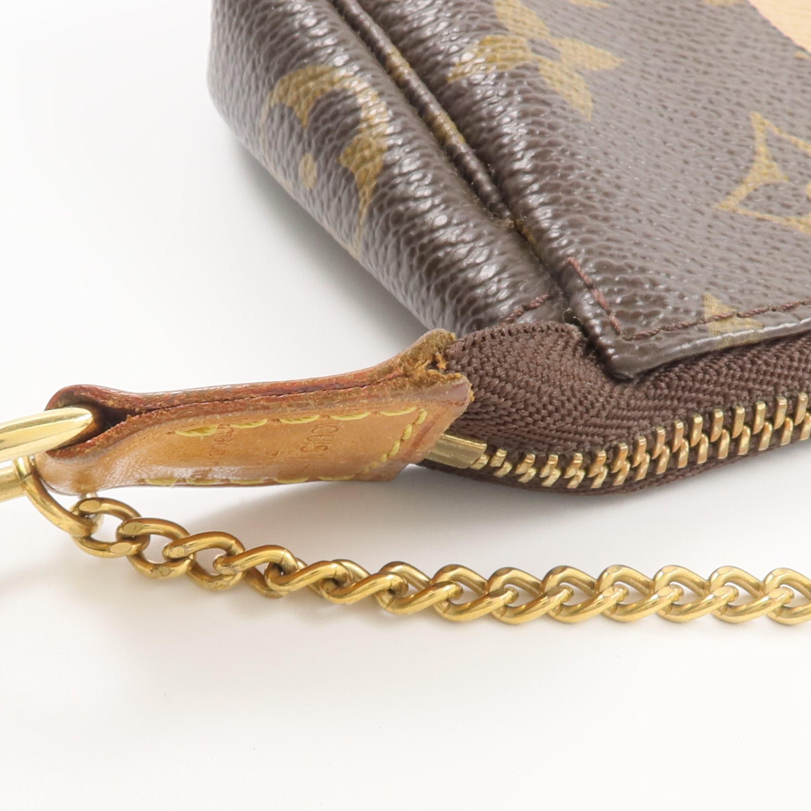 LOUIS VUITTON LV GHW Mini Pochette Accessoires Pouch Handbag M60153 Monogram