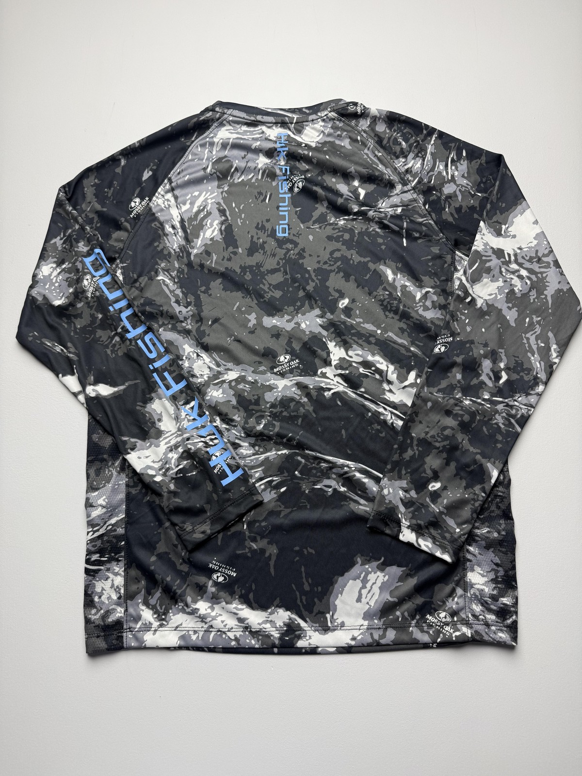 Huk Shirt Youth XL Gray Camo Long Sleeve Performance Fishing Moisture Wicking
