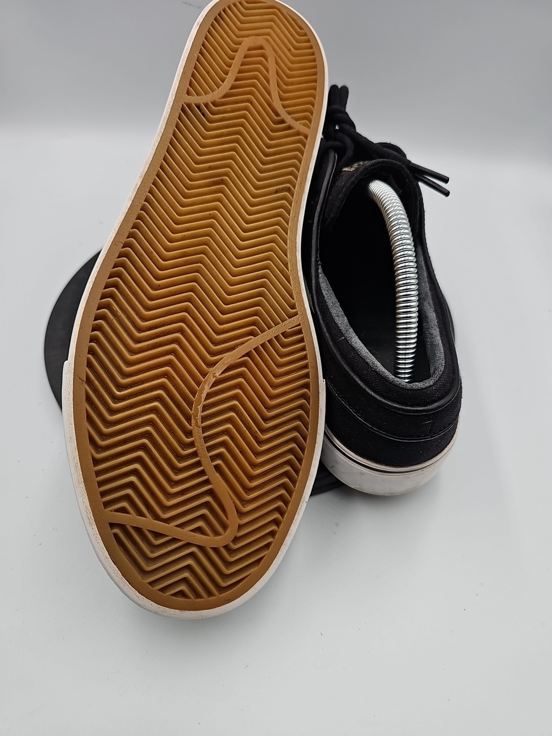 Nike SB Stefan Janoski Black/White Canvas Mens Sneaker Lace Up Breathable Sz 10