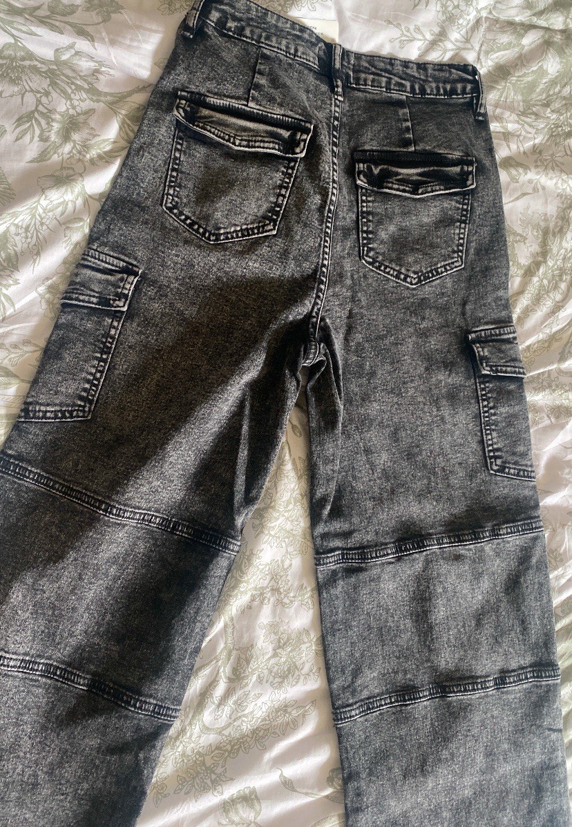Windsor Women’s Black Acid Wash Wide-Leg Cargo Jeans Size S Stretch