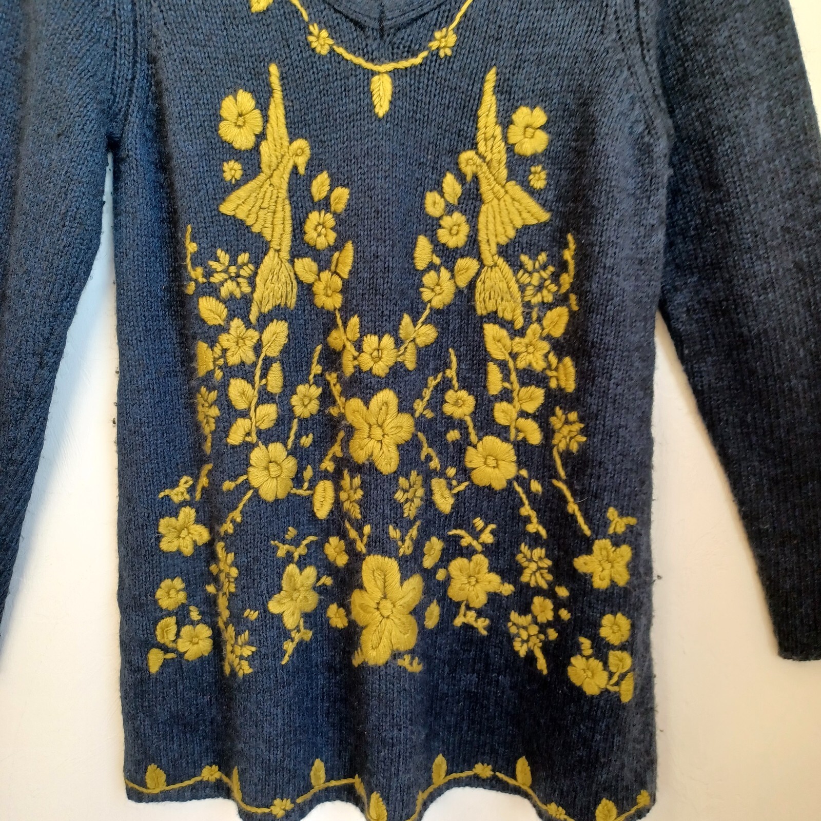 Soft Surroundings Sweater Womens M Embroidered V Neck Pullover Angora Wool Blend