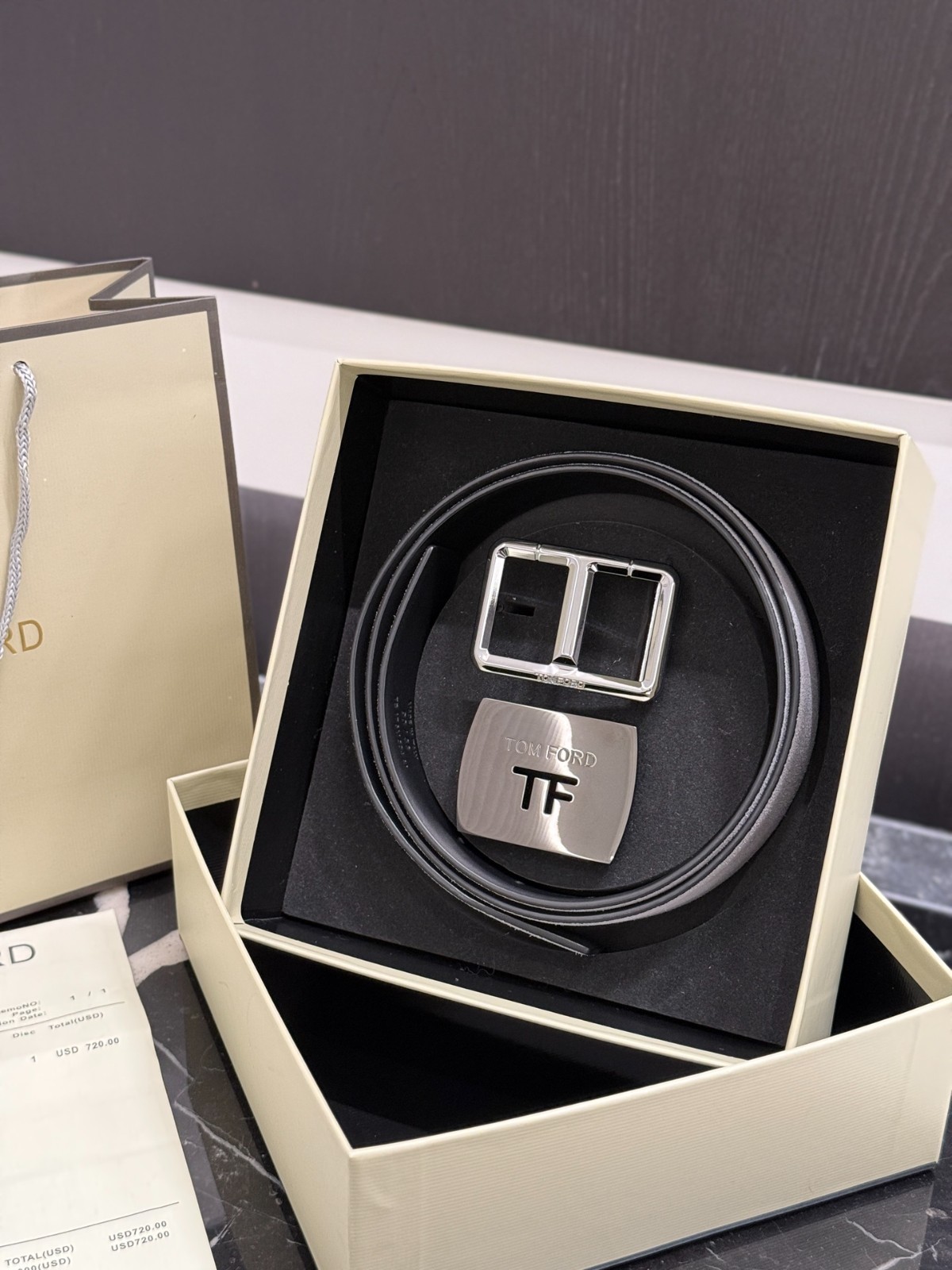 Tom Ford Mens T Logo Gray /Black Calfskin Leather Dress Belt S.S. Buckle