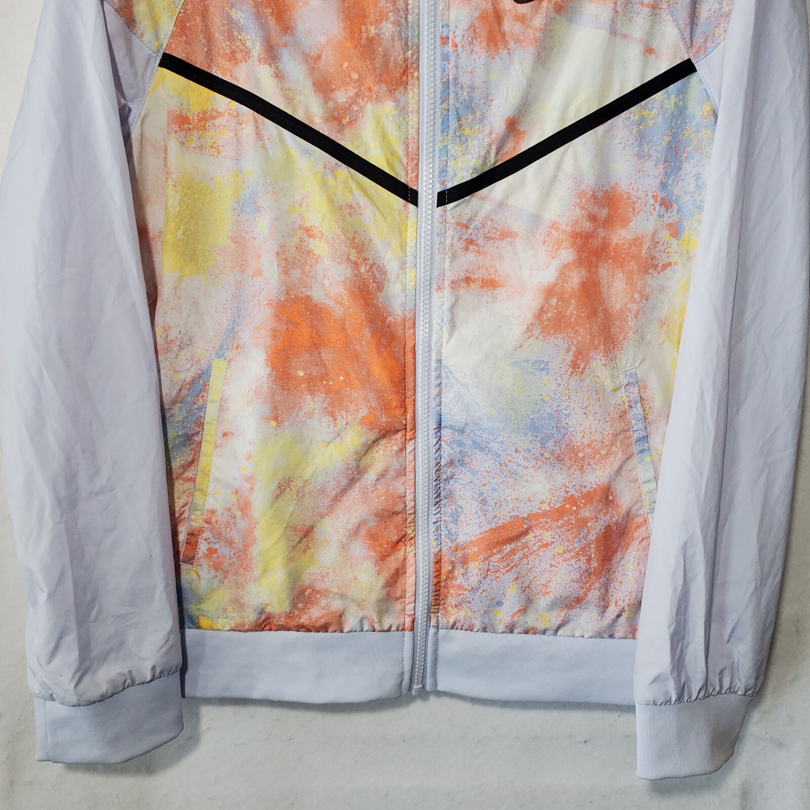 Nike Rain Jacket Youth’s XL Full Zip Rainbreaker Hoodie Coat Running Multicolor
