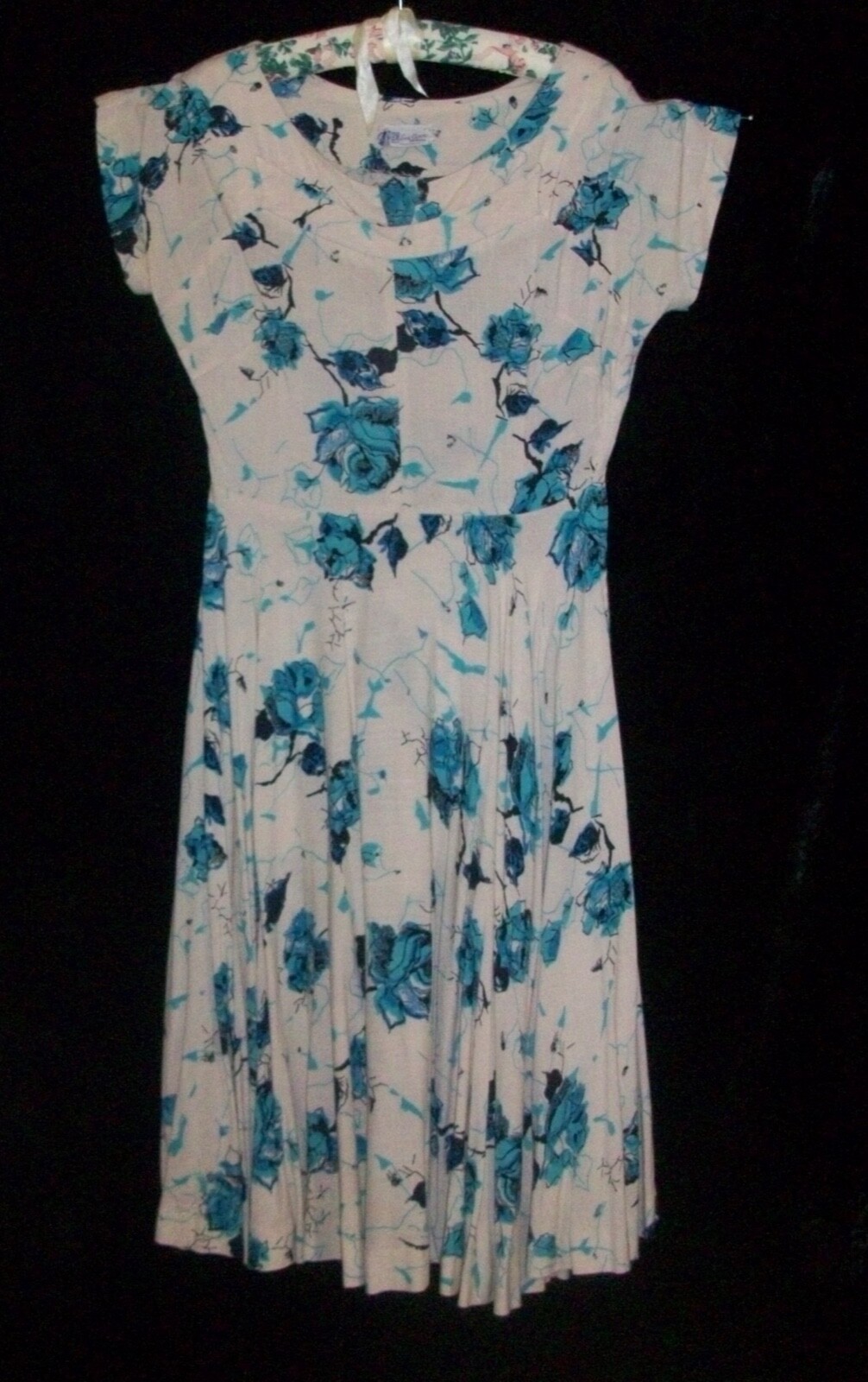 Vintage 50s EVE CARVER Fine Cotton Circle Skirt Dress Beige & Turquoise Roses
