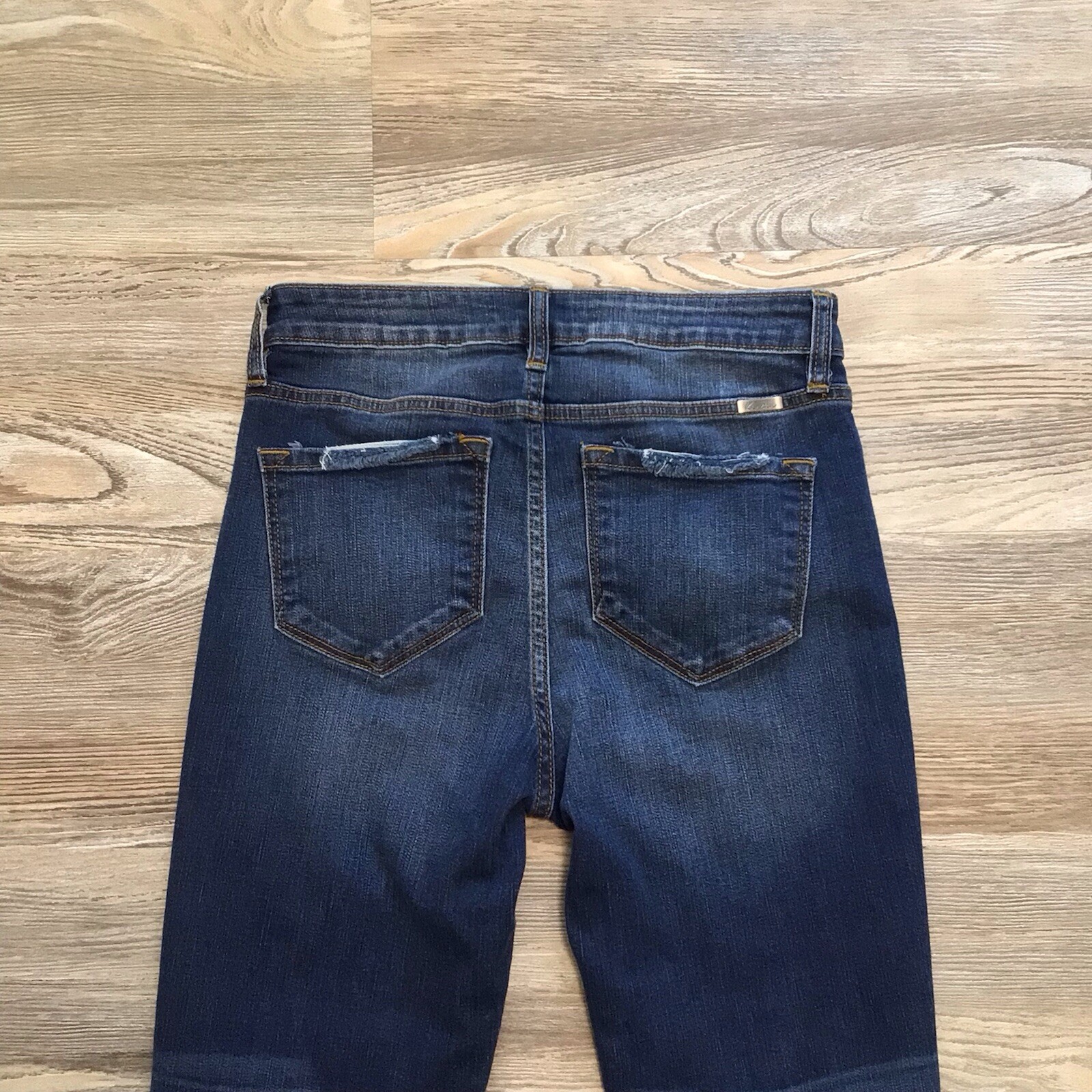 KanCan Mid Rise Skinny Raw Hem Ankle Jeans Medium Distressed Rinse 7/27