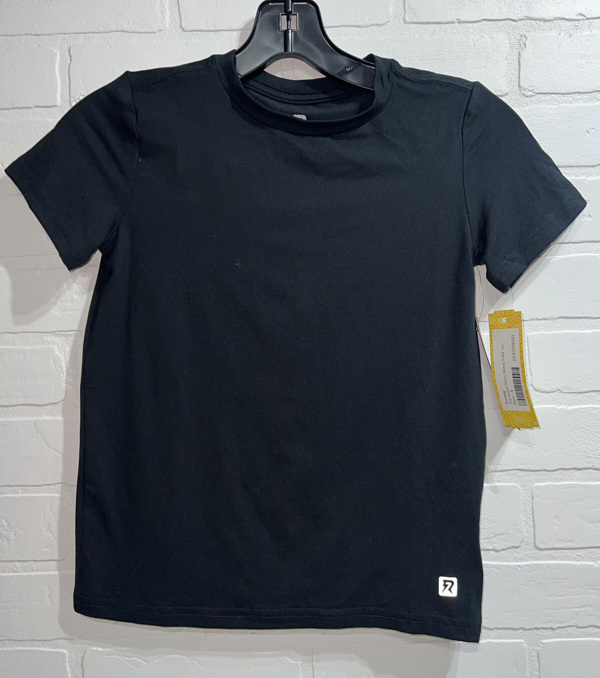 nwt!- Runway The Active Short Sleeve Solid Tee Black Size Small Small 6/7