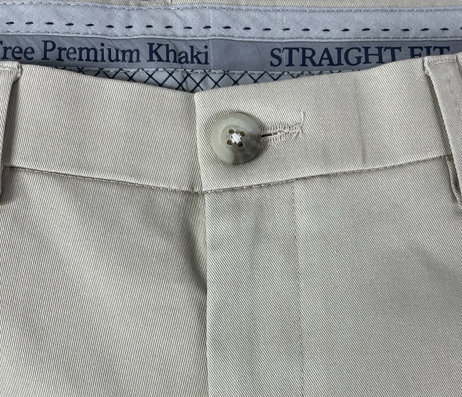Haggar Men’s Straight Fit Iron Free Premium Khakis SAND 36×30 True To Size NWT