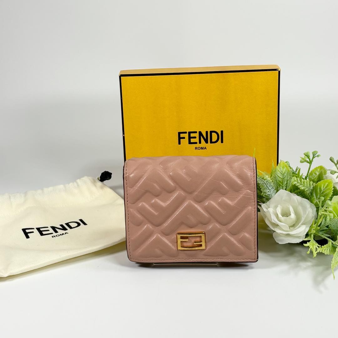 Excellent Condition Fendi Compact Wallet Brand Mini Wallet Stylish Cute