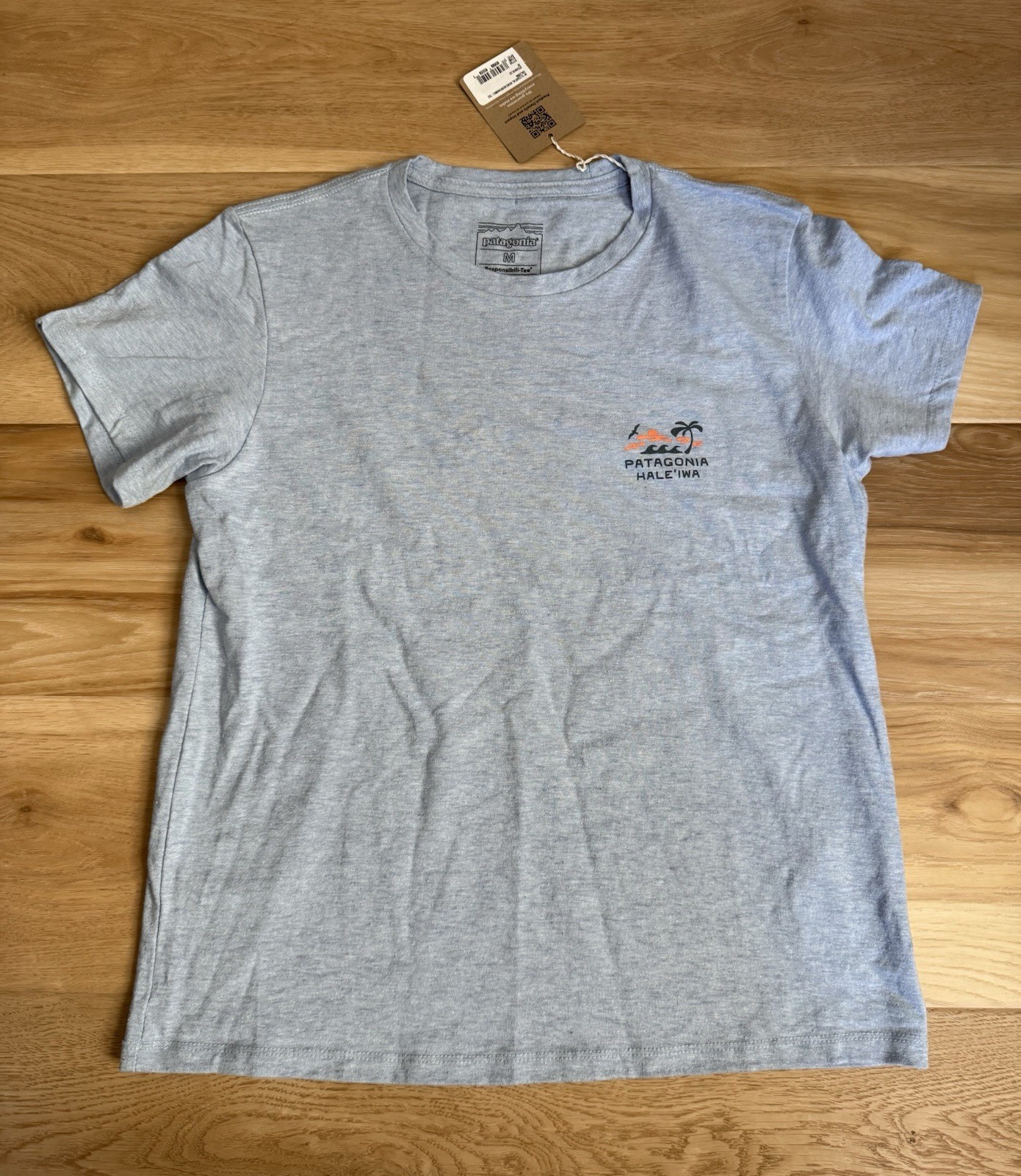 Patagonia Women’s Coastal Song Responsibili-Tee – Haleiwa – 37725 – Size M – NWT