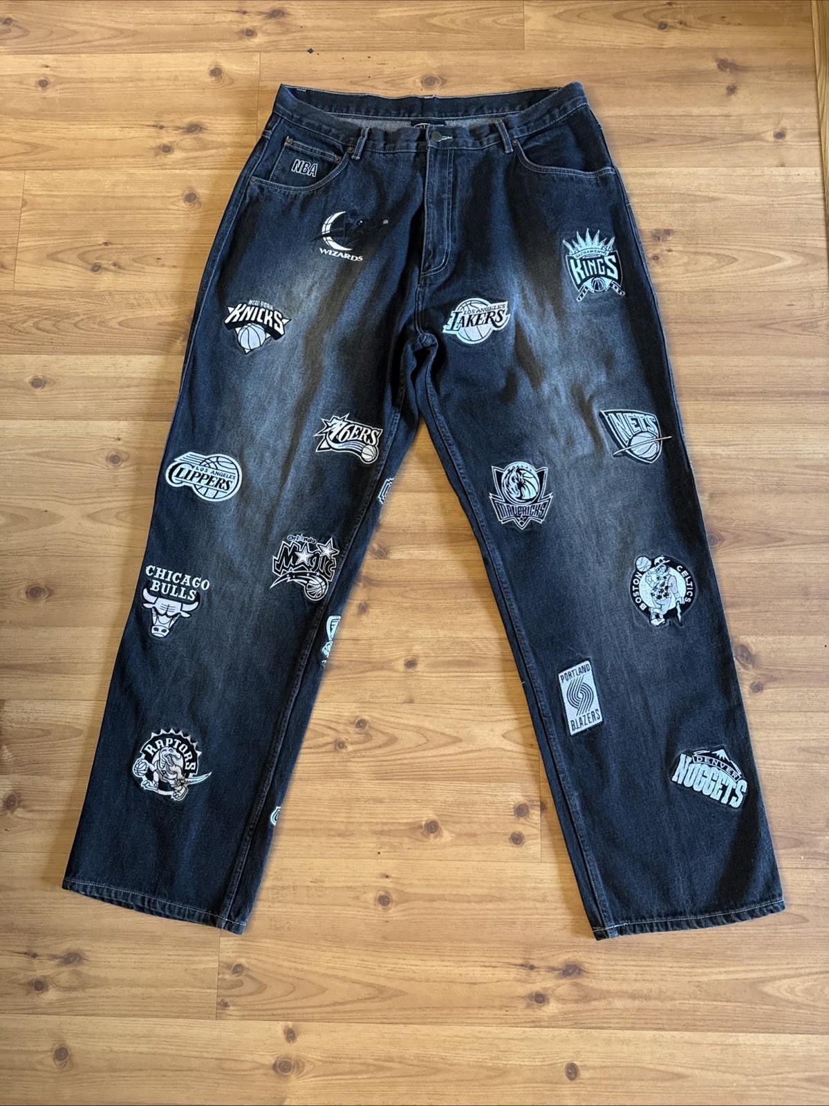 UNK NBA Denim Jeans 38 Grey / Black All Over Patch Y2K Baggy Straight Leg