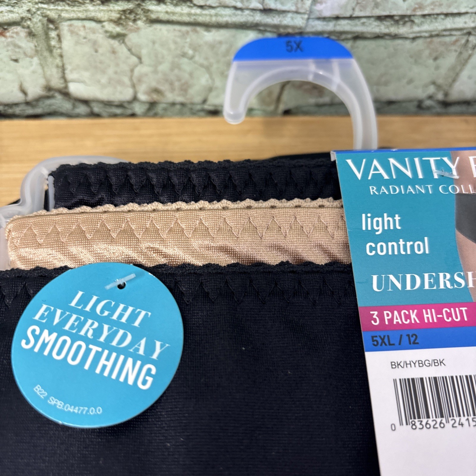 NWT 5XL/12 Vanity Fair Radiant Undershapers PLUS Light Control Brief 3 Pk Women