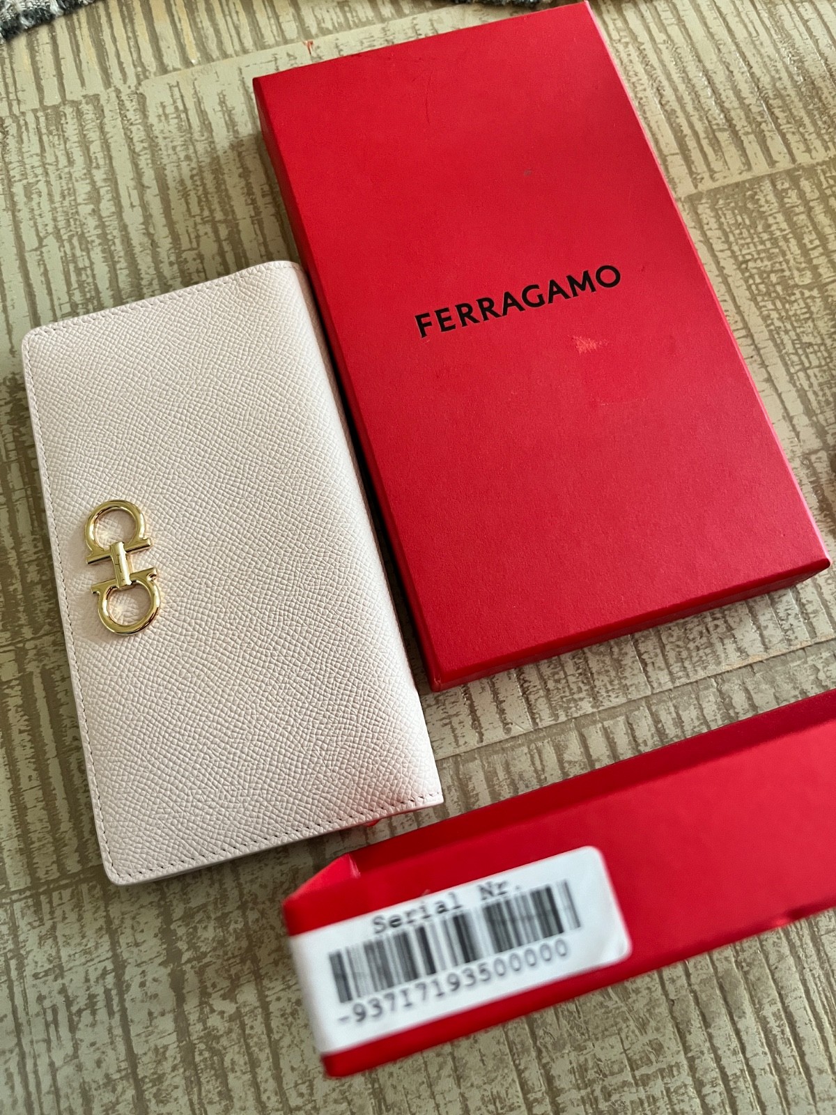 FERRAGAMO Gancini Continental Wallet Leather Italy $630 New In Box Ballet Pink
