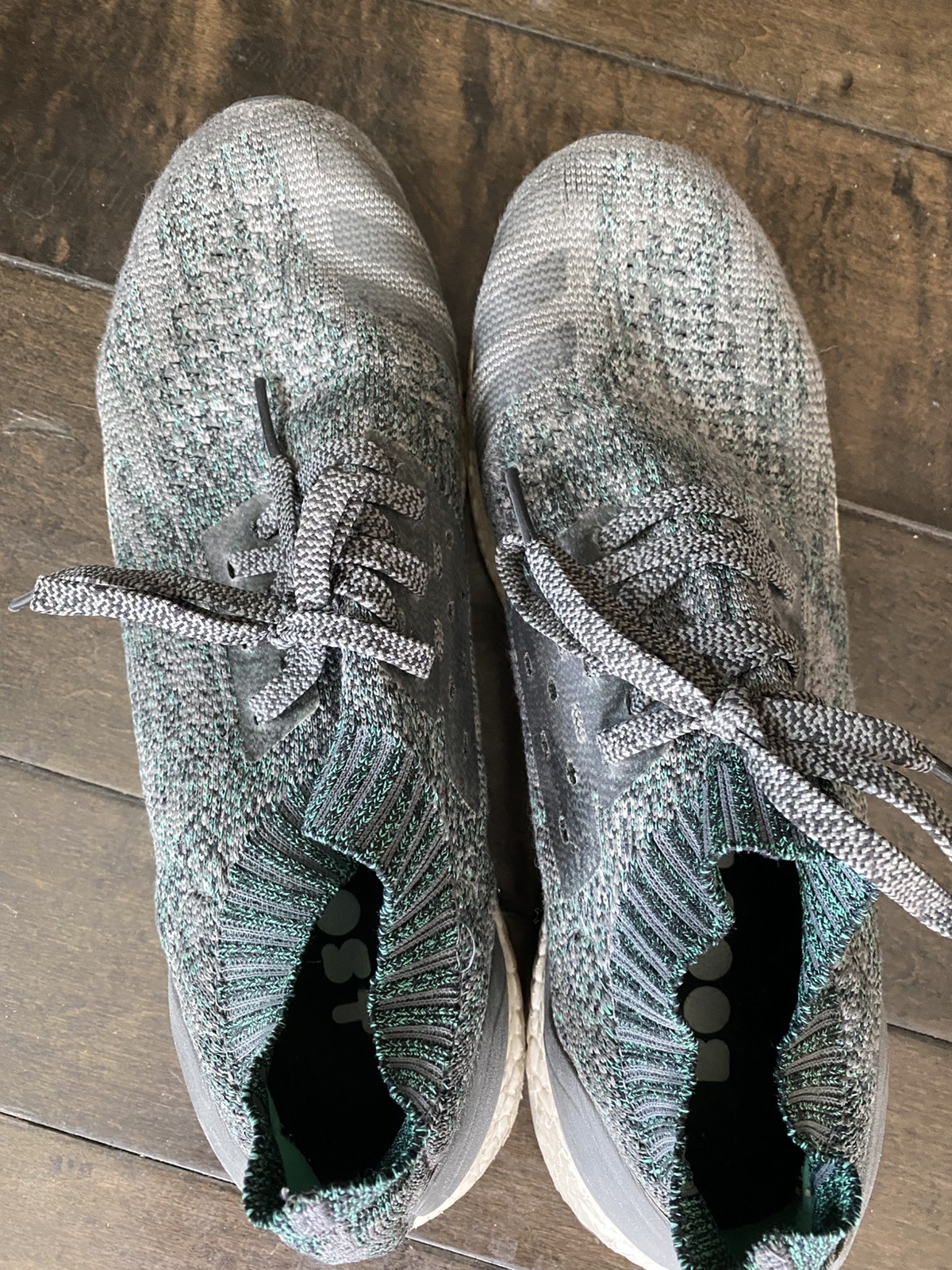 adidas Ultraboost Men’s 11 Gray Low Top Cushioned Running Sneakers MRP$180