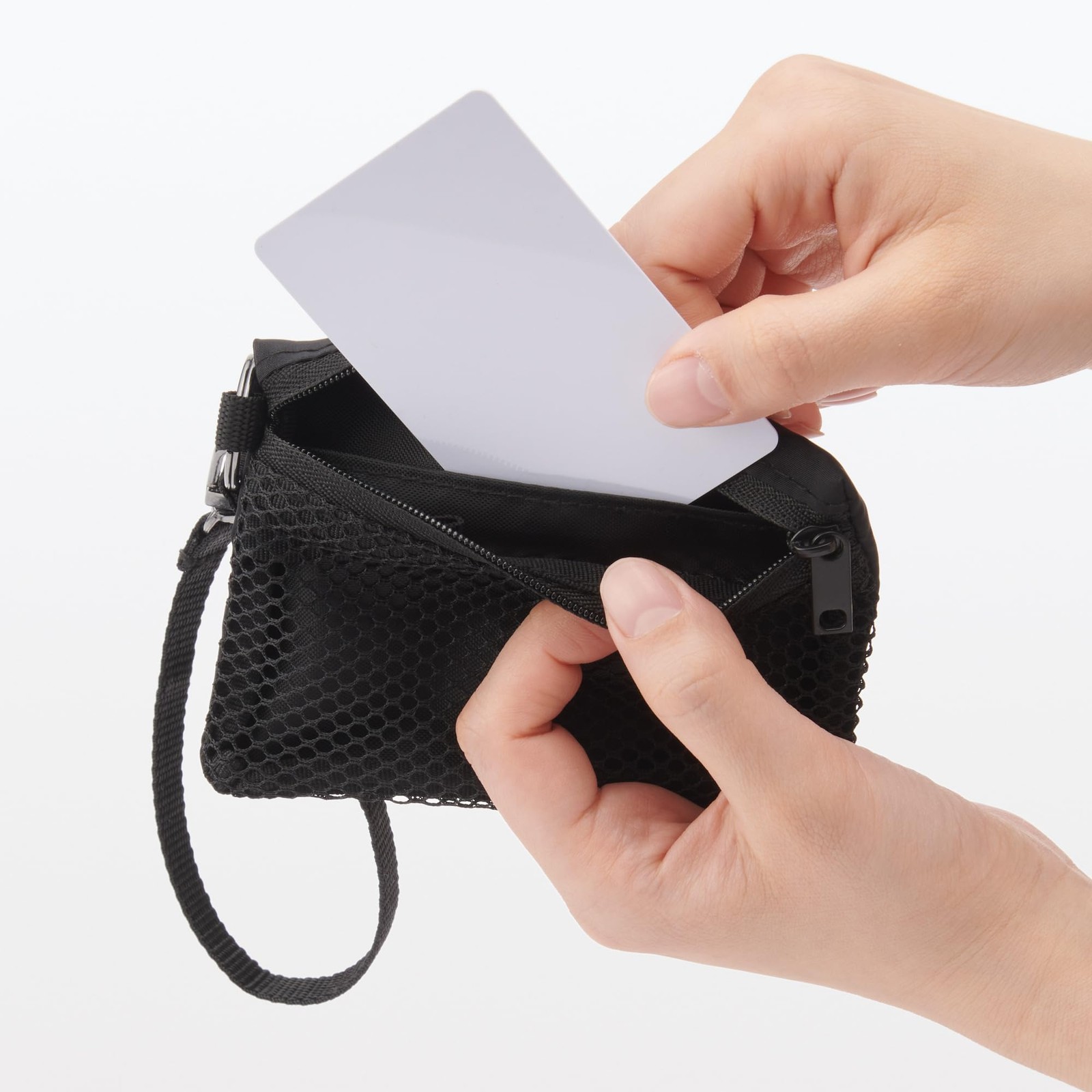Polyester card case, black, approx. 8 x 12 cm, OHG72A3S