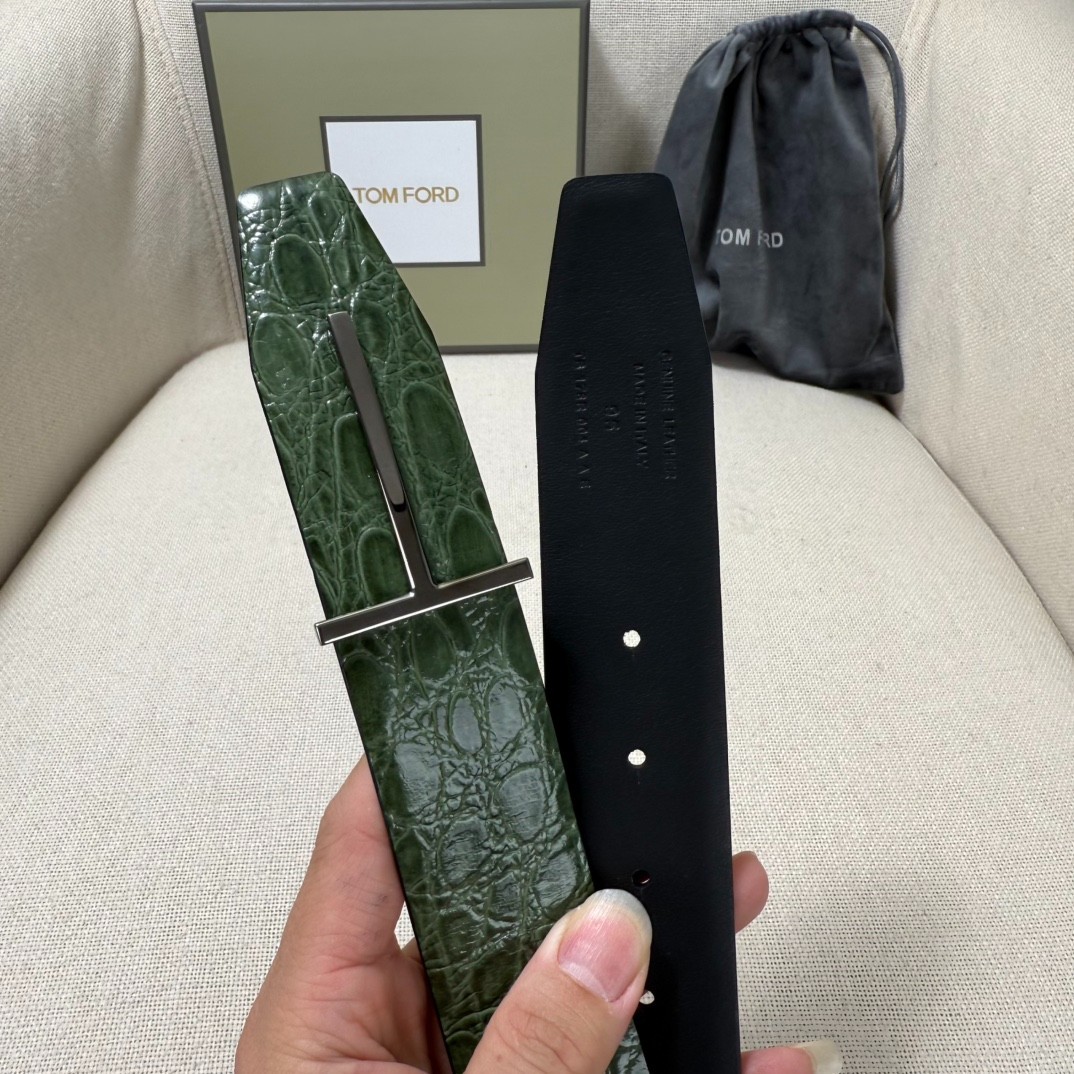 Authentic Tom Ford Reversible Leather T-Buckle Belt Luxury Designer Fashion