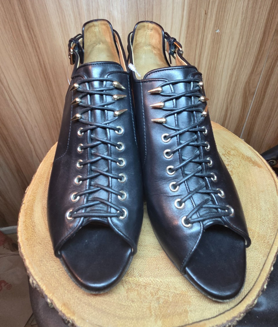 GIVENCHY KITTEN HEELS