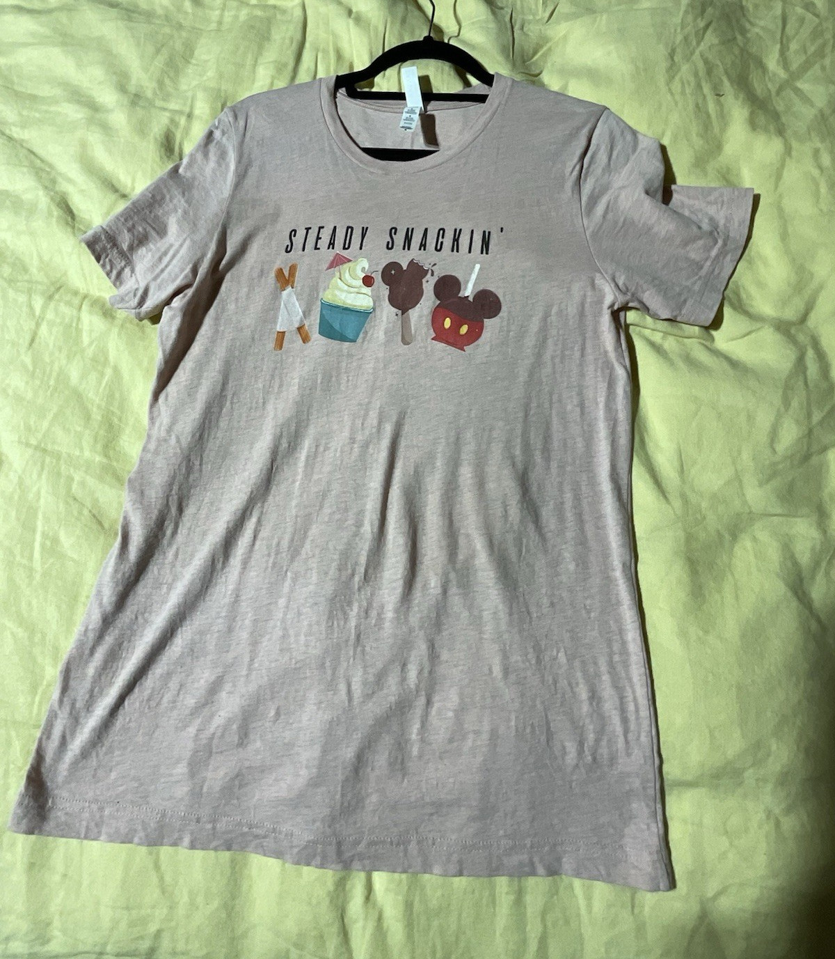Bella+Canvas Mickey Mouse “Steady Snackin'” Graphic T-Shirt M Regular Pink