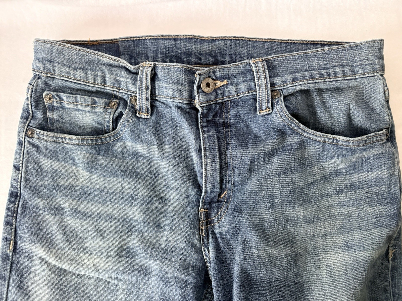 Levi’s Men’s 511 Blue Denim Straight Leg Low Rise Jeans Size 33×32, Red Tab