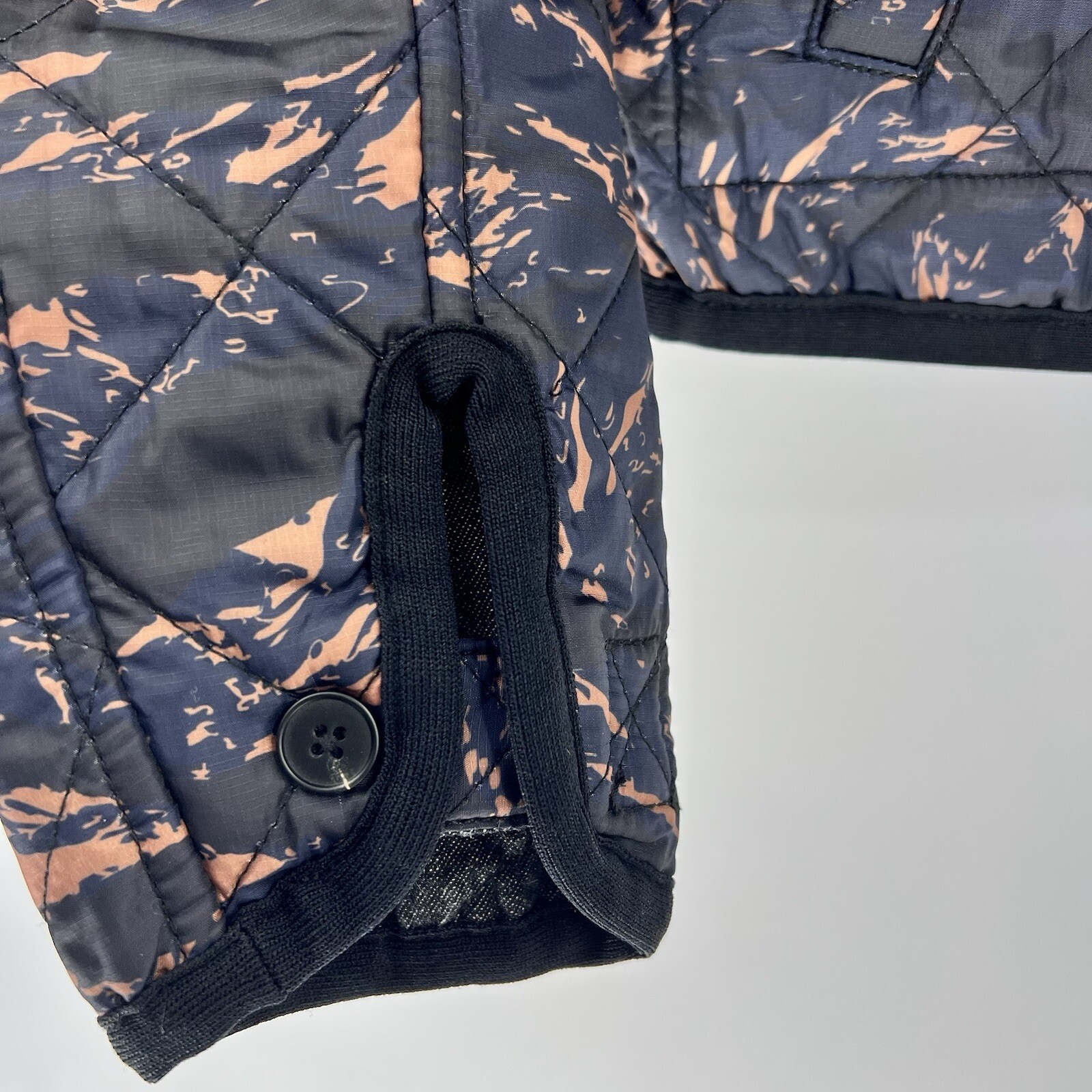 Hudson Reversible Quilted Jacket XS Cropped Camo Print NWT $295