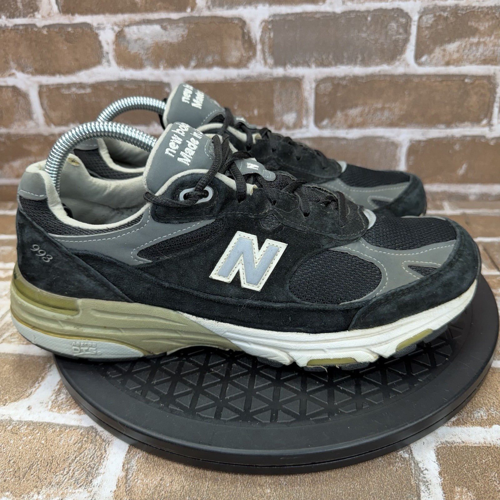 New Balance 993 WR993BK Running Shoes Black Women’s Size 9 ** SEE NOTES**
