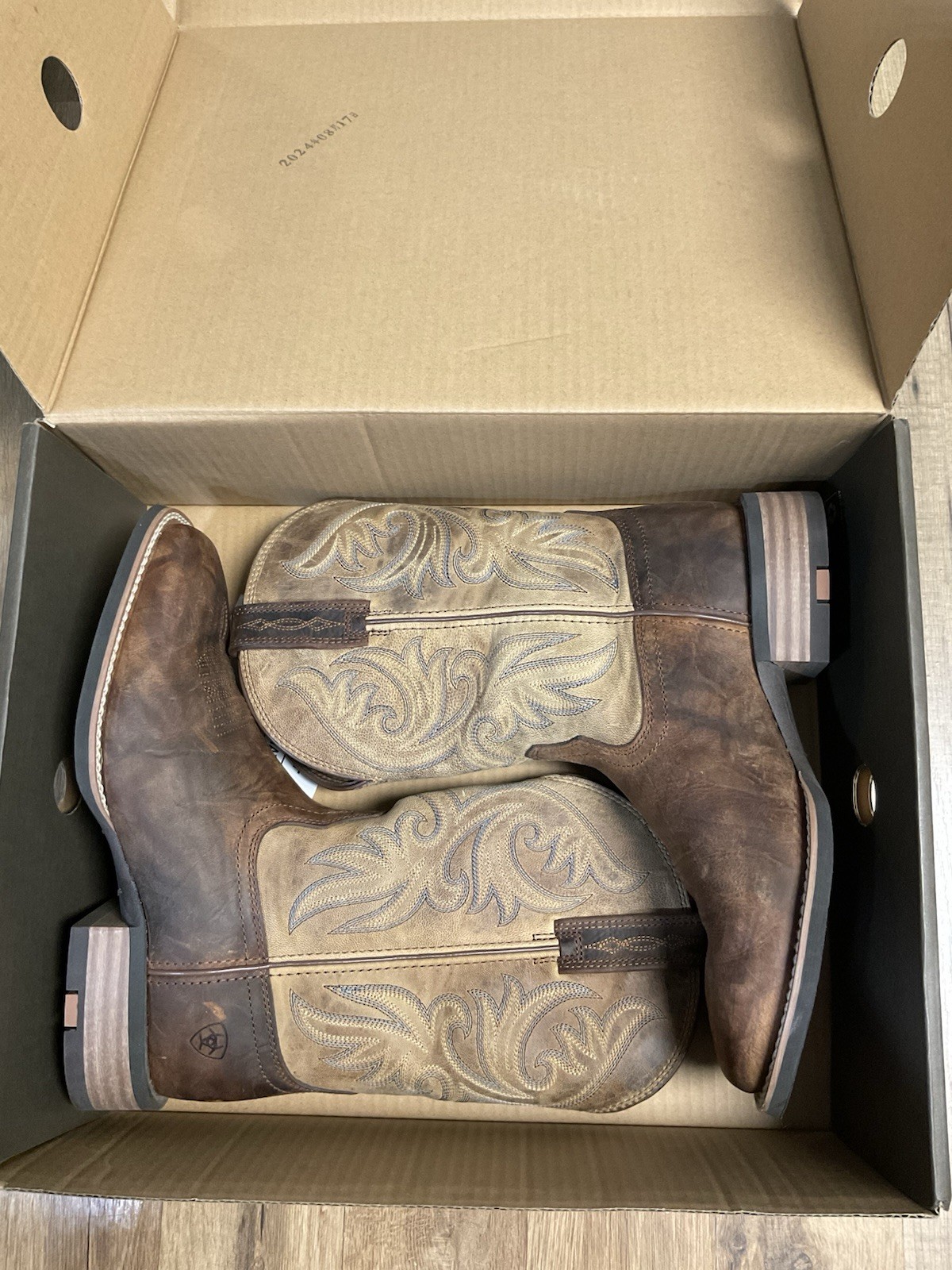 Ariat Men’s Slingshot Barton Western Performance Boots Square Toe 9D