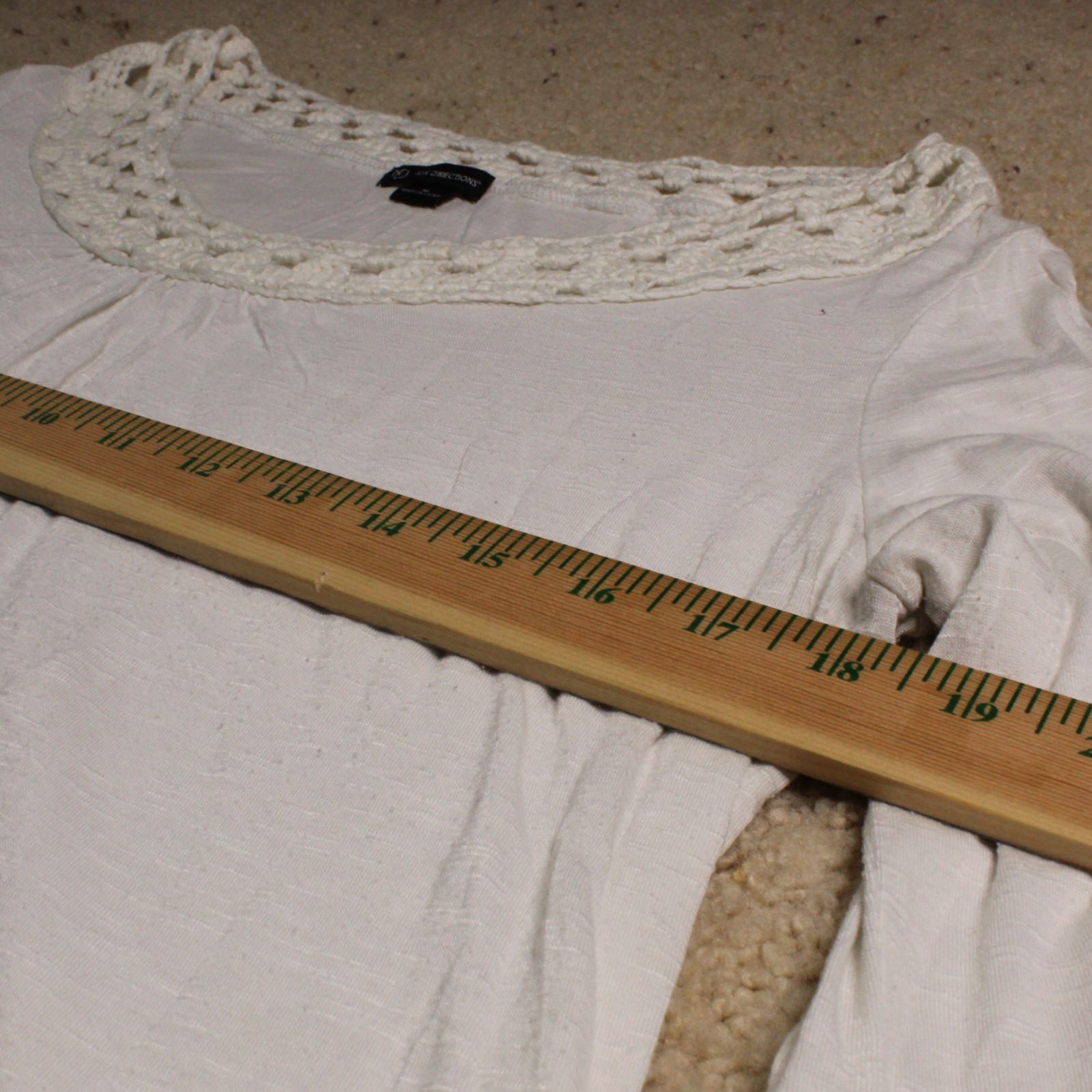 New Direction White Bell Sleeve Blouse M Boho Flowy Knit Lightweight Top