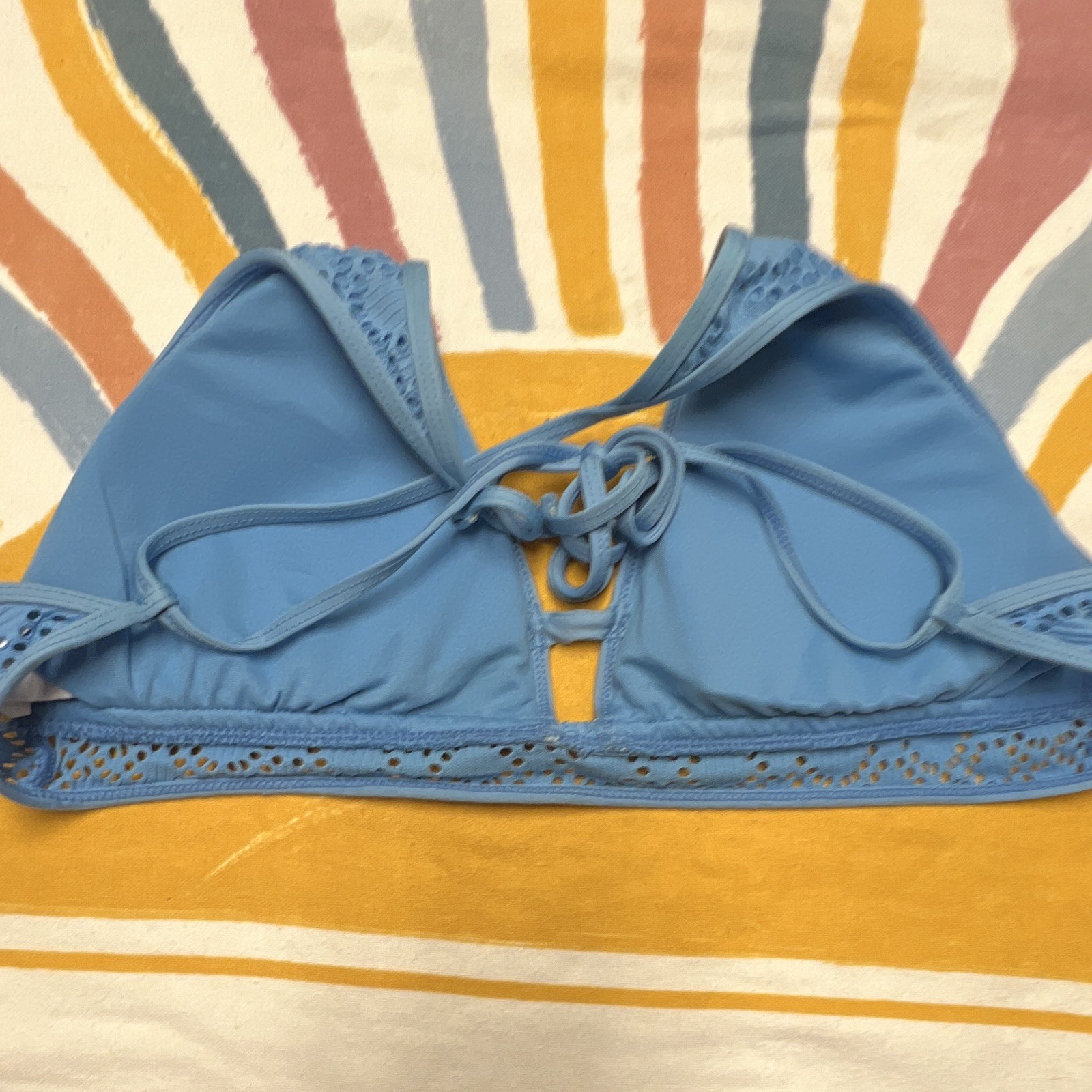 Rebecca Virtue Women’s Blue Solid CrochetHalterBikiniTopLined Size L B Cup 224.5