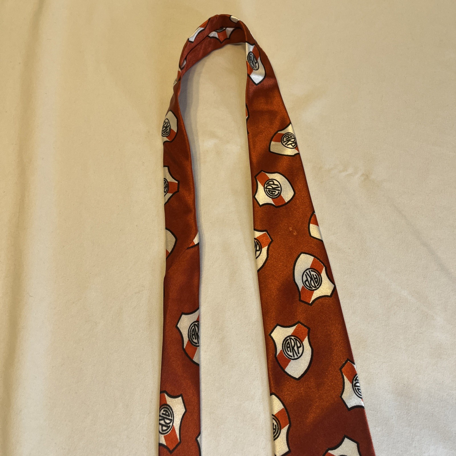 Necktie Argentina River Plate Futbol Soccer Hand Made Tie 56 x 3.5 Inches