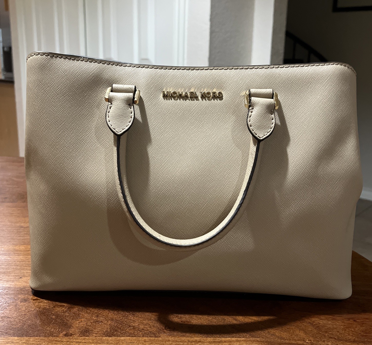 Michael Kors Savannah Medium Saffiano Taupe Satchel Leather Handbag*READ