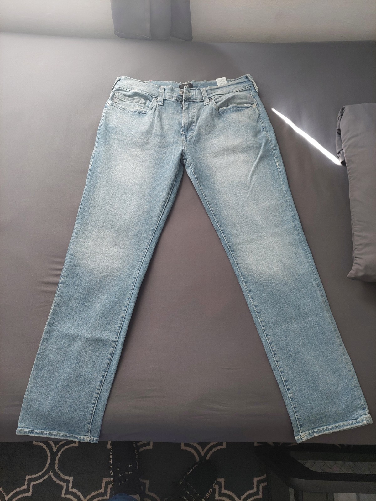True Religion Jeans Geno Relaxed Slim