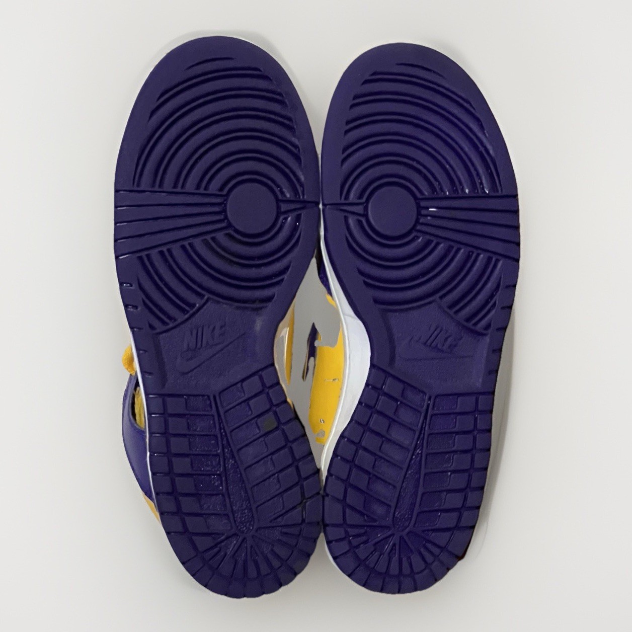 Nike Dunk High ‘Lakers’ Purple/Gold Skate Shoes – Sz 5.5Y