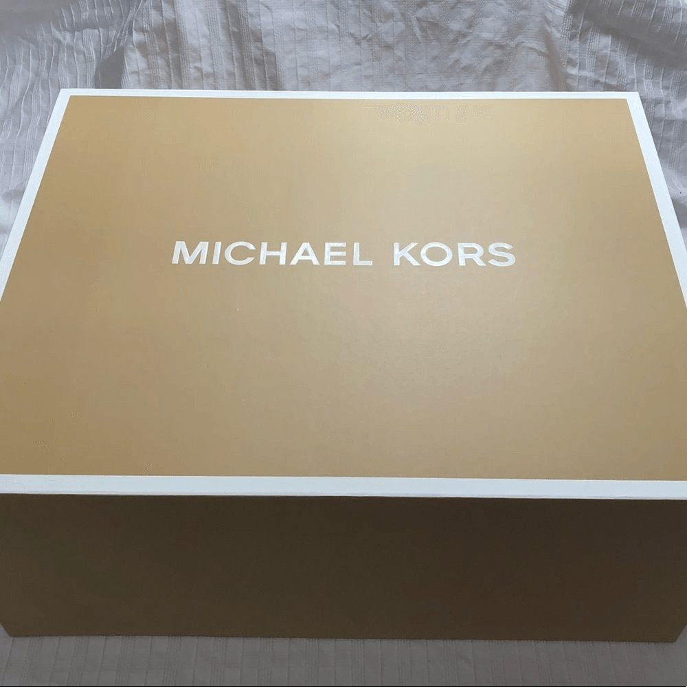 Michael Kors Gift Box & Ribbon (Large)